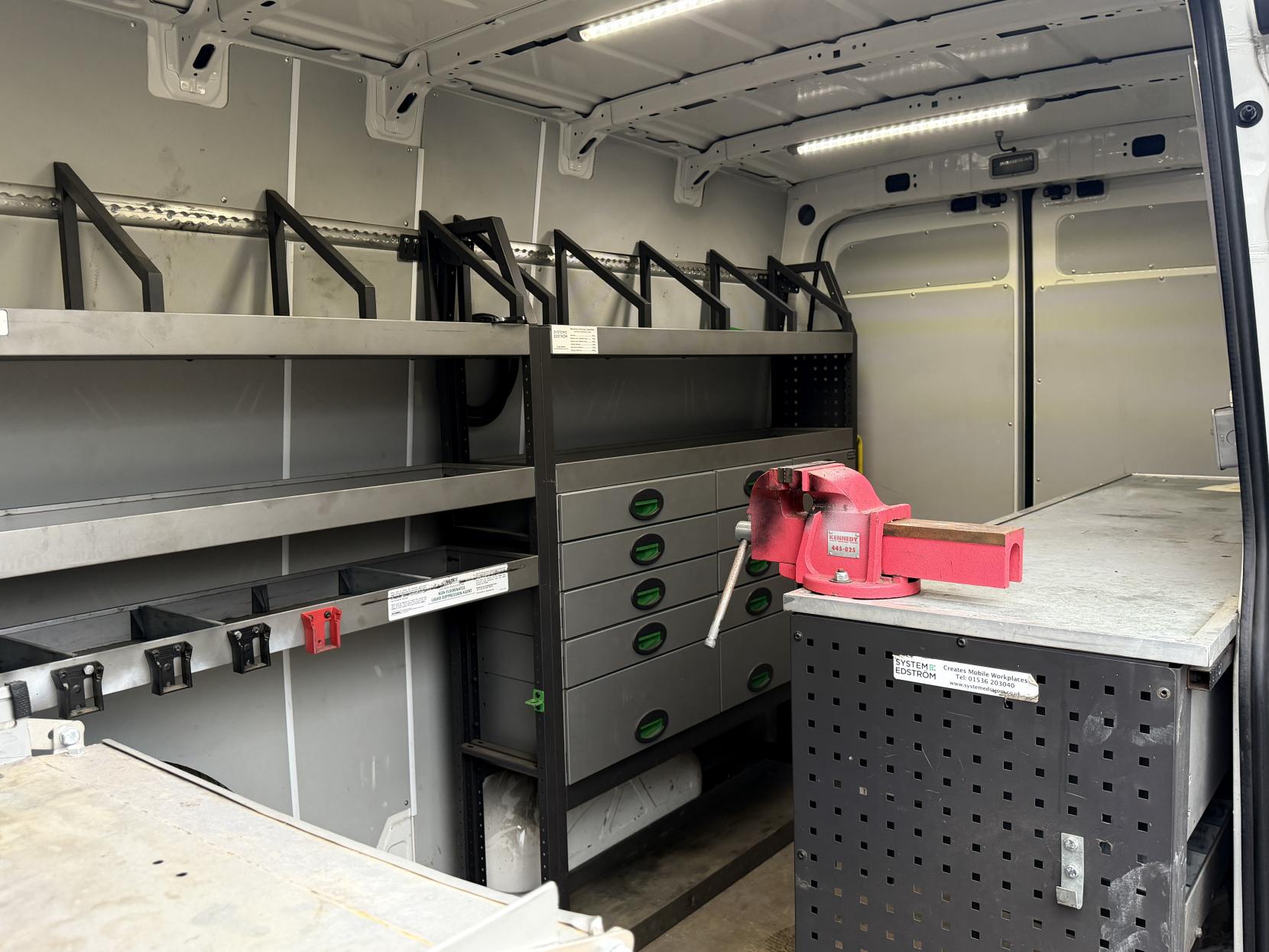 Volkswagen Crafter 2.0 TDI CR35 Trendline Panel Van 5dr Diesel Manual FWD MWB Euro 6 (s/s) (140 ps)