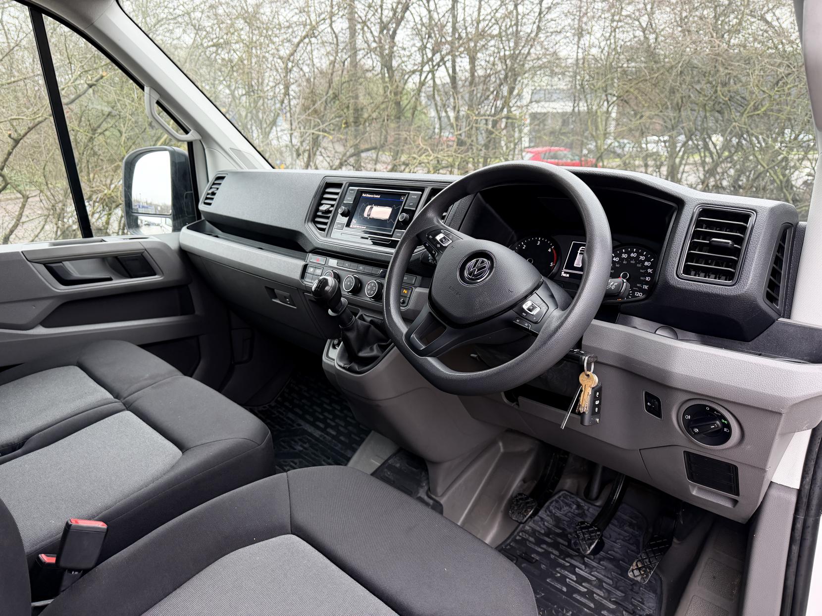 Volkswagen Crafter 2.0 TDI CR35 Trendline Panel Van 5dr Diesel Manual FWD MWB Euro 6 (s/s) (140 ps)