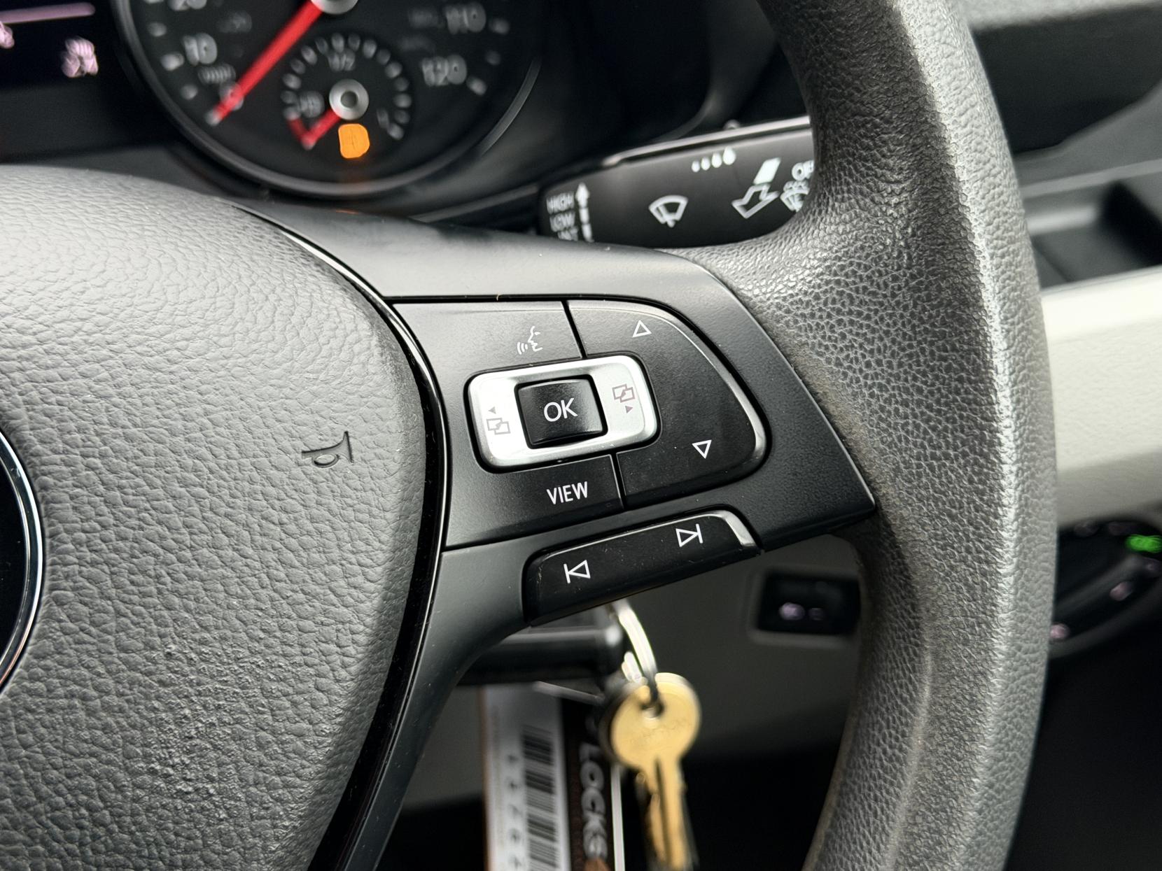 Volkswagen Crafter 2.0 TDI CR35 Trendline Panel Van 5dr Diesel Manual FWD MWB Euro 6 (s/s) (140 ps)