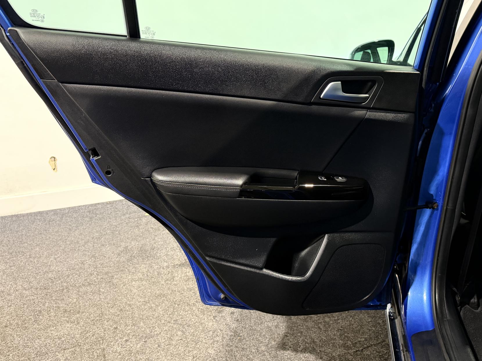 Kia Sportage 2.0 CRDi EcoDynamics+ 4 SUV 5dr Diesel Auto AWD Euro 6 (s/s) (182 bhp)