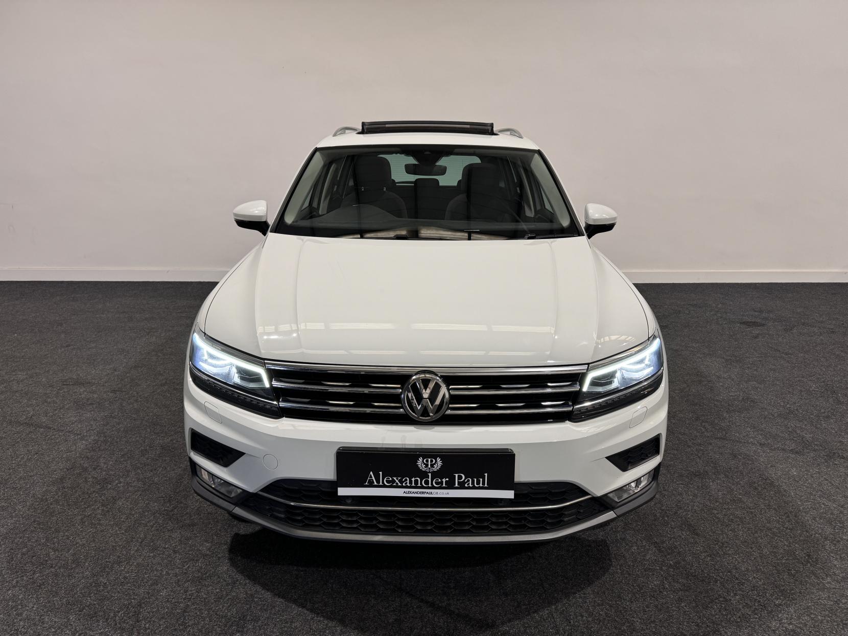 Volkswagen Tiguan 2.0 TDI BlueMotion Tech SEL SUV 5dr Diesel Manual 4Motion Euro 6 (s/s) (150 ps)