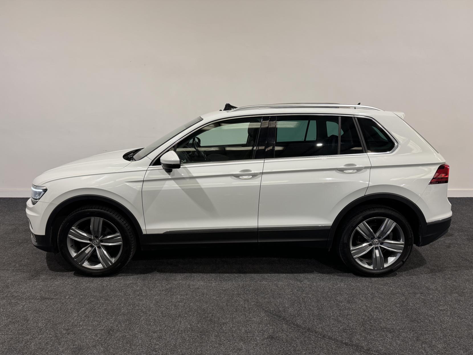 Volkswagen Tiguan 2.0 TDI BlueMotion Tech SEL SUV 5dr Diesel Manual 4Motion Euro 6 (s/s) (150 ps)