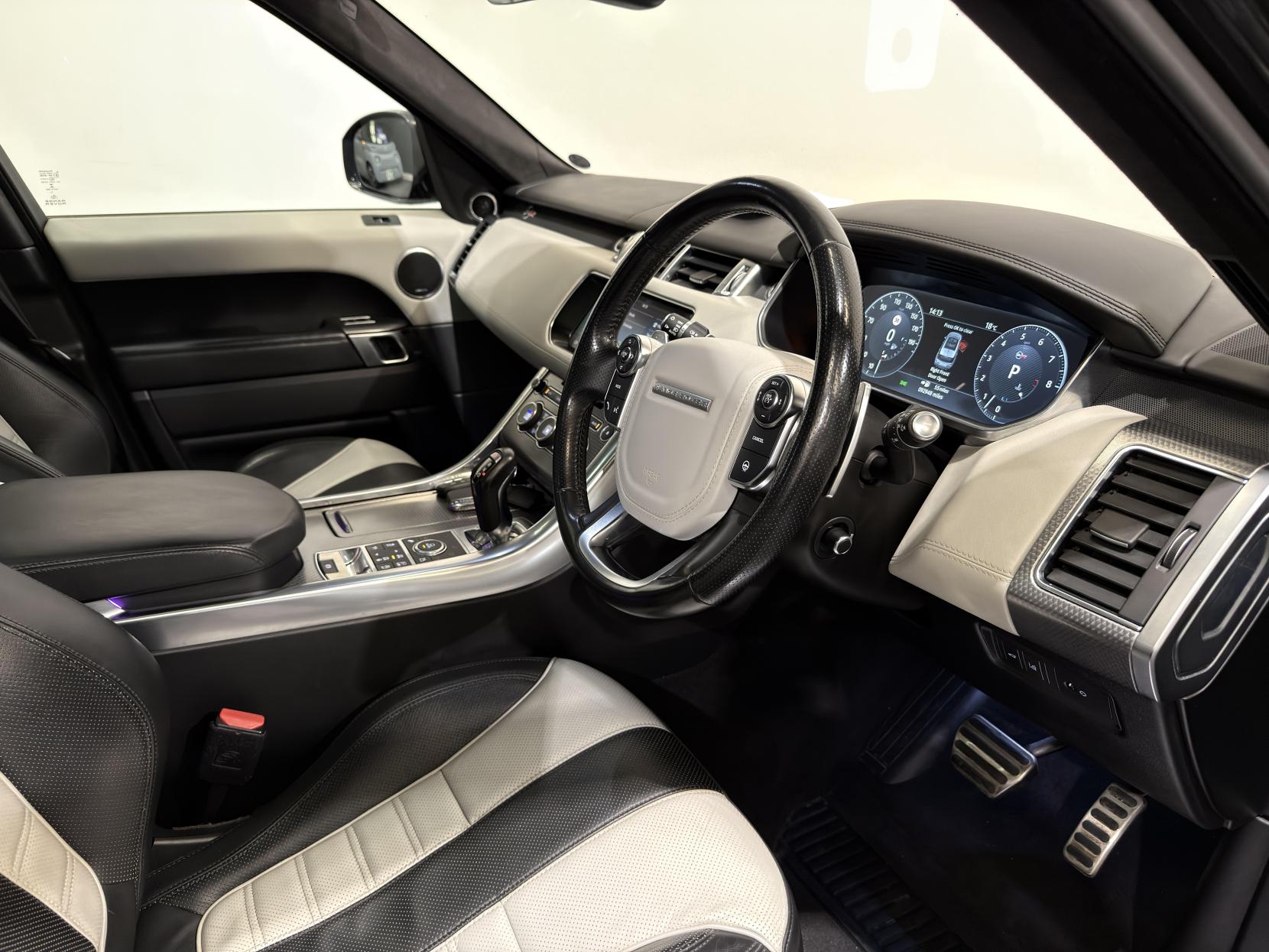 Land Rover Range Rover Sport 5.0 V8 SVR SUV 5dr Petrol Auto 4WD Euro 6 (s/s) (550 ps)