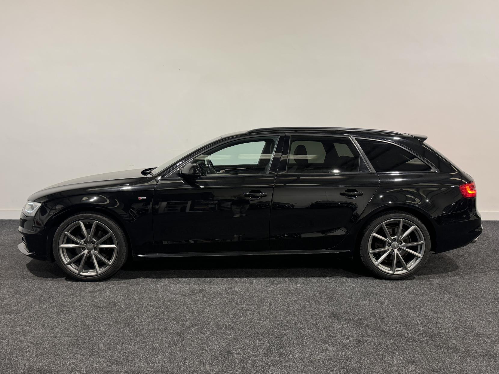 Audi A4 Avant 2.0 TDI Black Edition Plus Estate 5dr Diesel Multitronic Euro 5 (s/s) (150 ps)