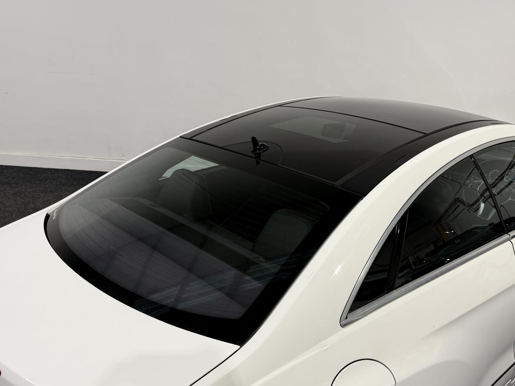 Mercedes-Benz E Class 1.8 E200 BlueEfficiency Sport Coupe 2dr Petrol G-Tronic+ Euro 5 (s/s) (184 ps)