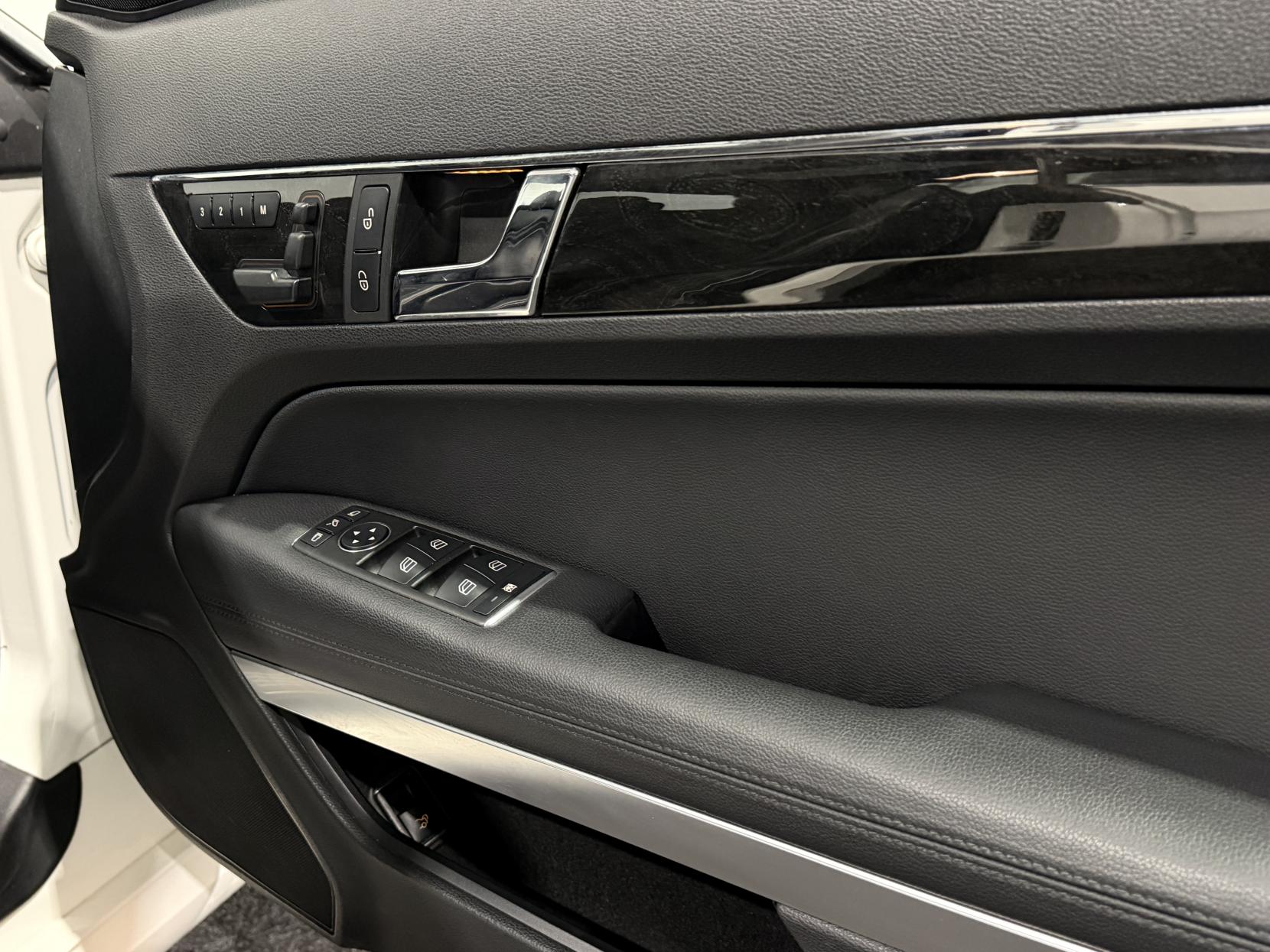 Mercedes-Benz E Class 1.8 E200 BlueEfficiency Sport Coupe 2dr Petrol G-Tronic+ Euro 5 (s/s) (184 ps)