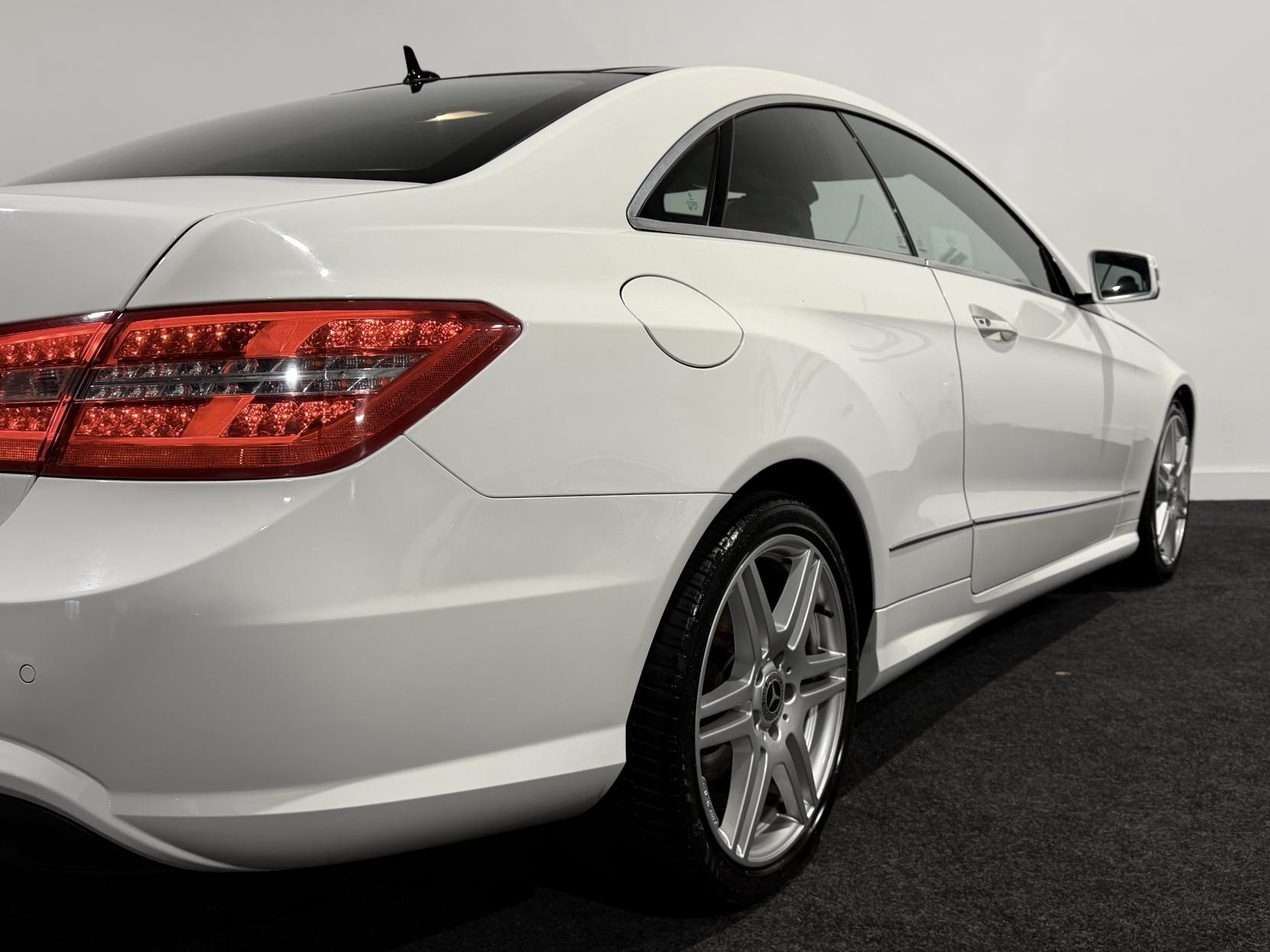 Mercedes-Benz E Class 1.8 E200 BlueEfficiency Sport Coupe 2dr Petrol G-Tronic+ Euro 5 (s/s) (184 ps)