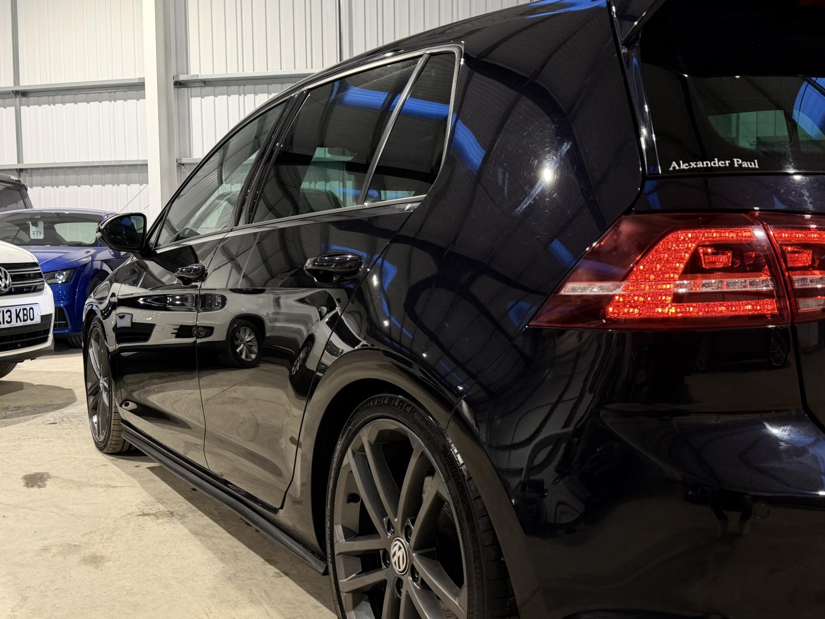 Volkswagen Golf 2.0 TDI BlueMotion Tech GTD Hatchback 5dr Diesel DSG Euro 6 (s/s) (184 ps)