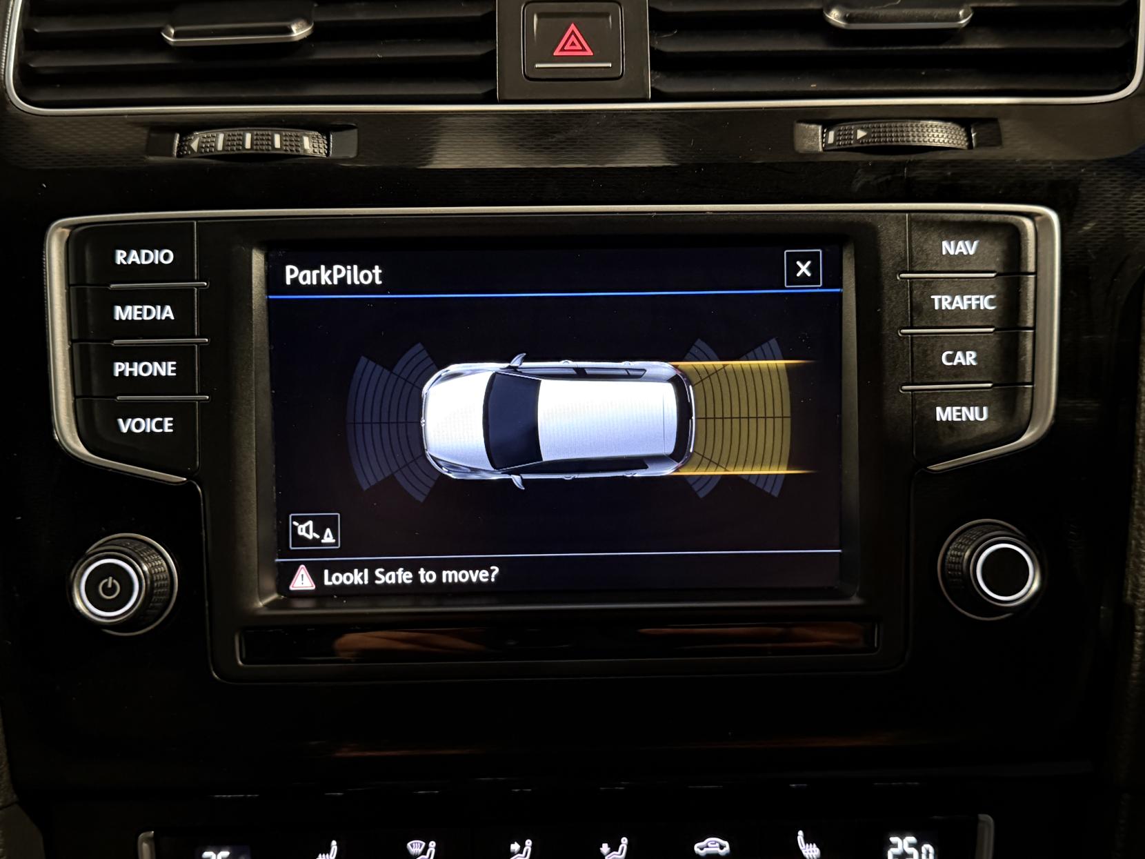 Volkswagen Golf 2.0 TDI BlueMotion Tech GTD Hatchback 5dr Diesel DSG Euro 6 (s/s) (184 ps)