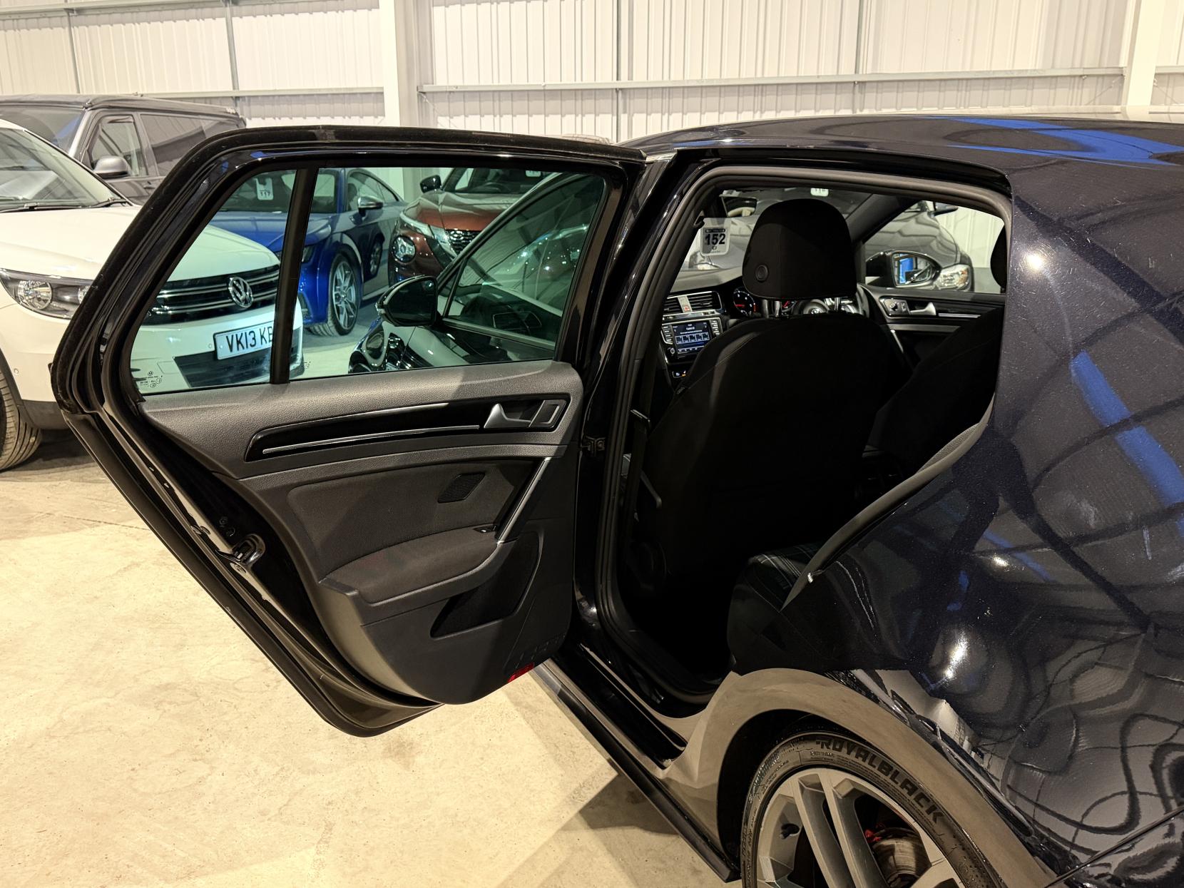 Volkswagen Golf 2.0 TDI BlueMotion Tech GTD Hatchback 5dr Diesel DSG Euro 6 (s/s) (184 ps)