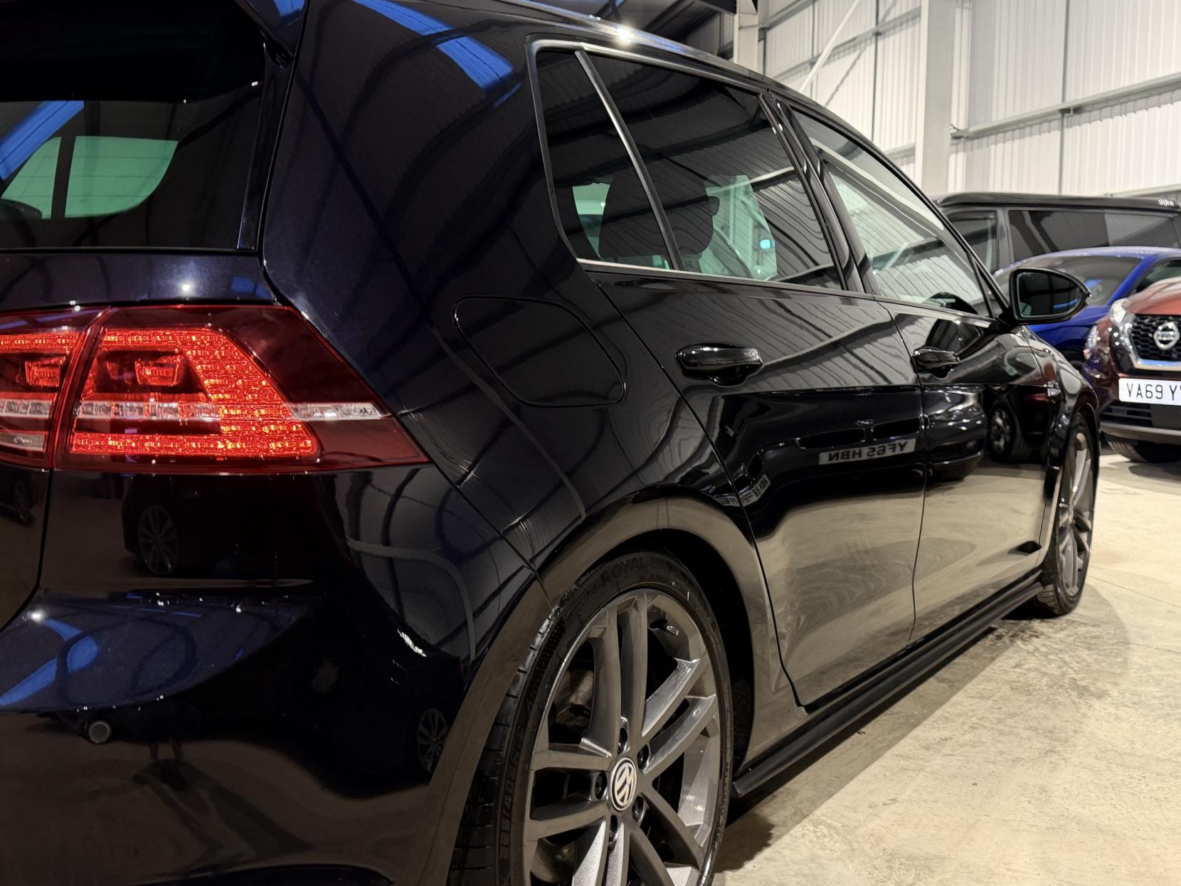 Volkswagen Golf 2.0 TDI BlueMotion Tech GTD Hatchback 5dr Diesel DSG Euro 6 (s/s) (184 ps)