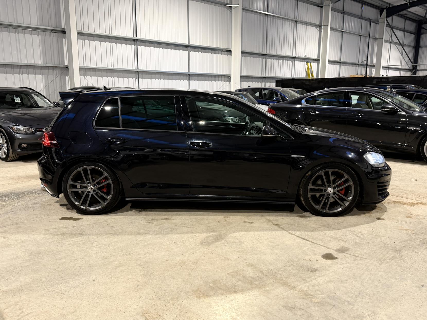 Volkswagen Golf 2.0 TDI BlueMotion Tech GTD Hatchback 5dr Diesel DSG Euro 6 (s/s) (184 ps)