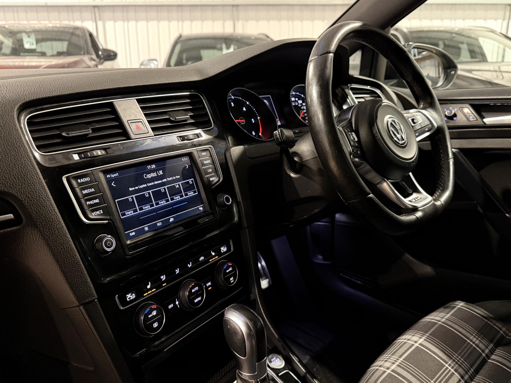 Volkswagen Golf 2.0 TDI BlueMotion Tech GTD Hatchback 5dr Diesel DSG Euro 6 (s/s) (184 ps)