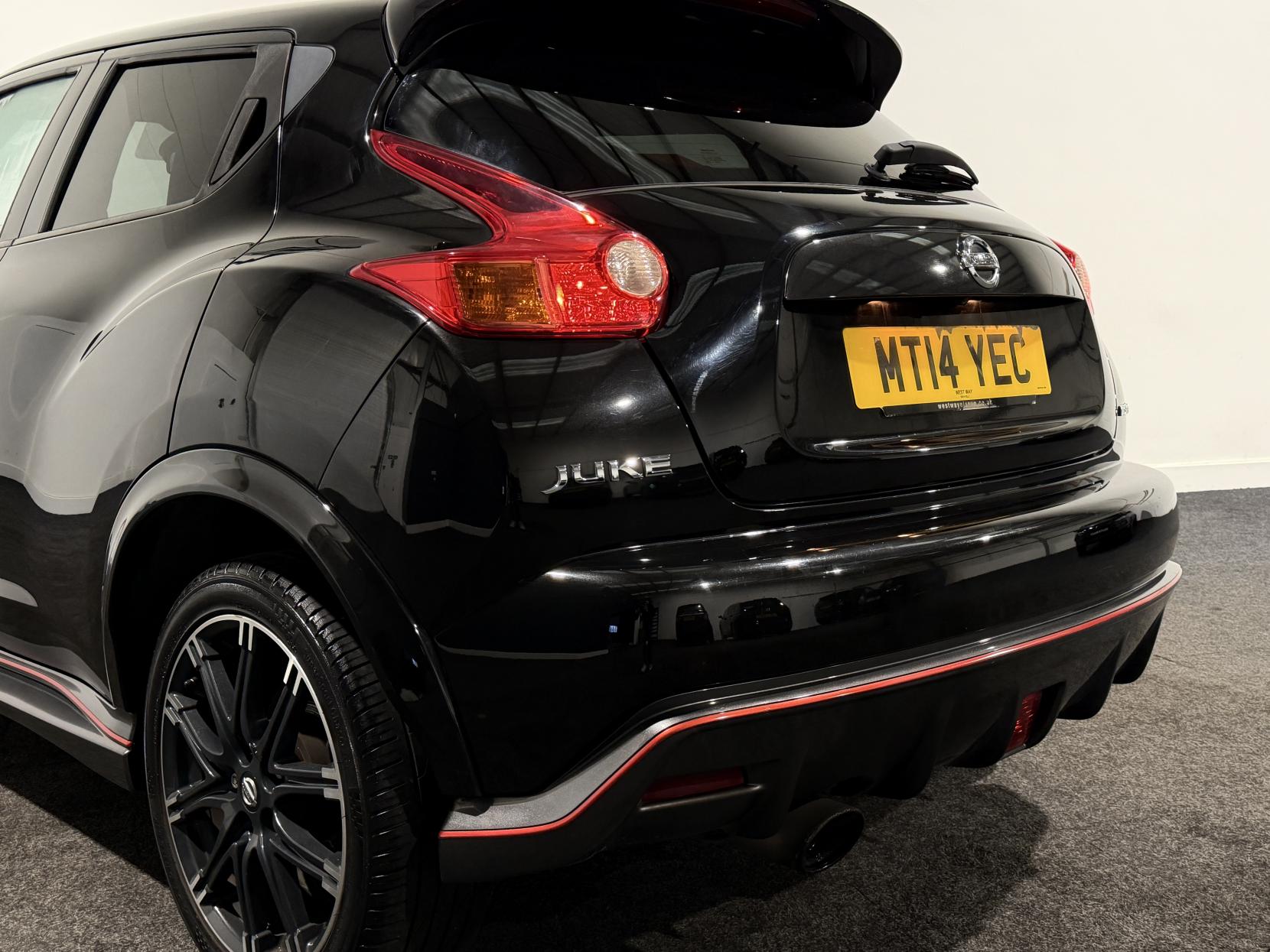 Nissan Juke 1.6 DIG-T Nismo SUV 5dr Petrol Manual Euro 5 (200 ps)