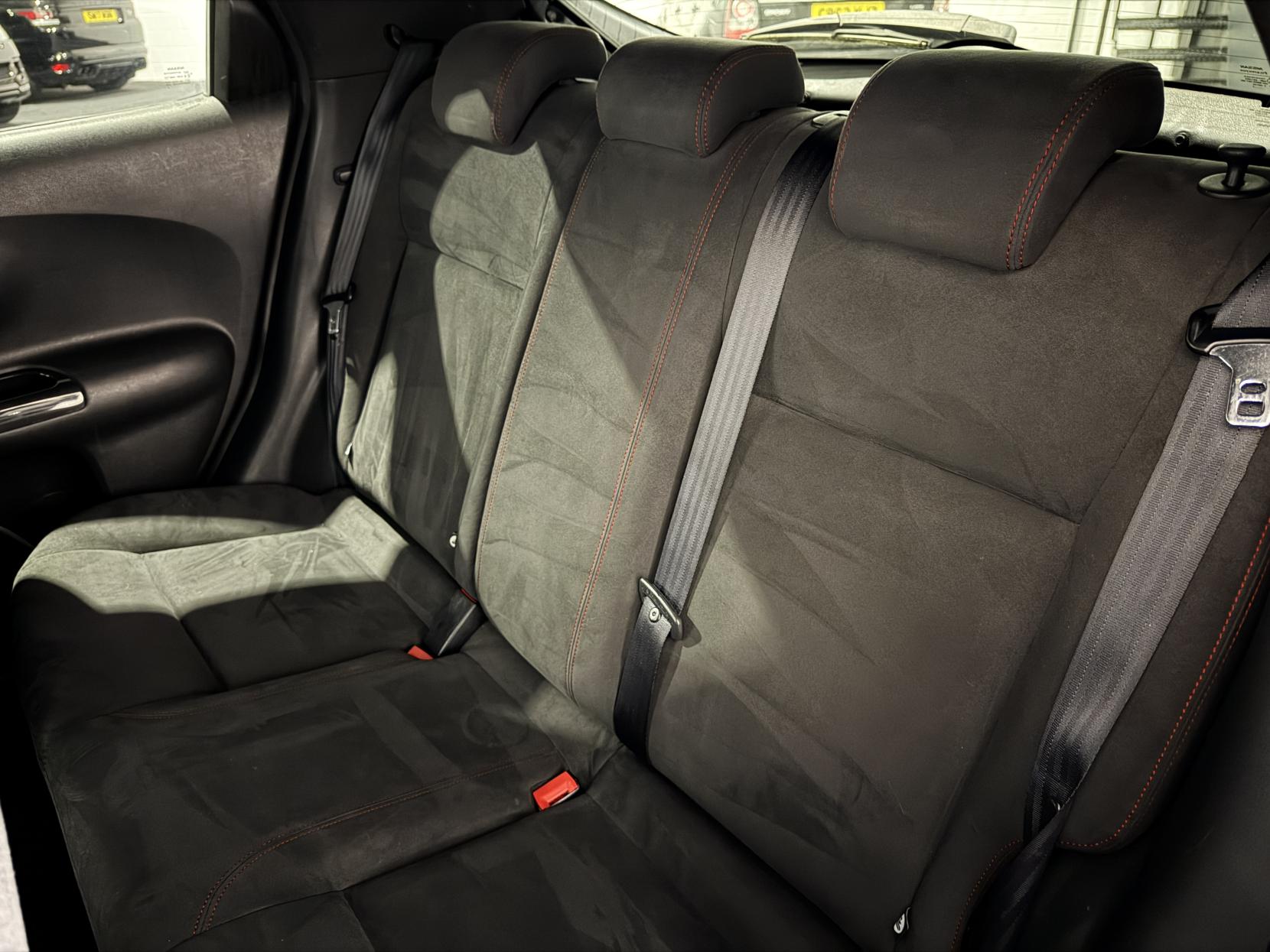 Nissan Juke 1.6 DIG-T Nismo SUV 5dr Petrol Manual Euro 5 (200 ps)