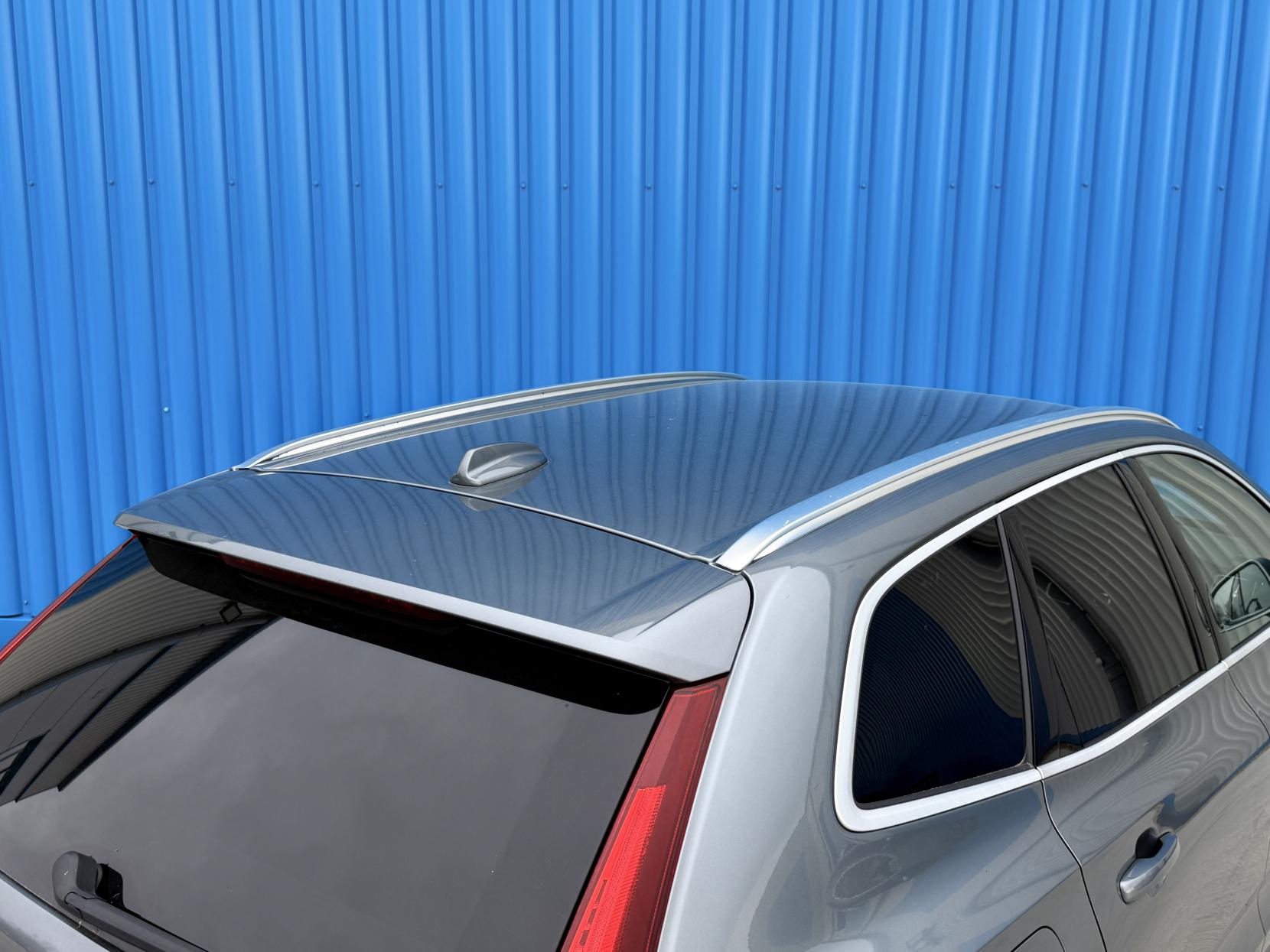 Volvo XC60 2.0 D4 R-Design SUV 5dr Diesel Auto AWD Euro 6 (s/s) (190 ps)