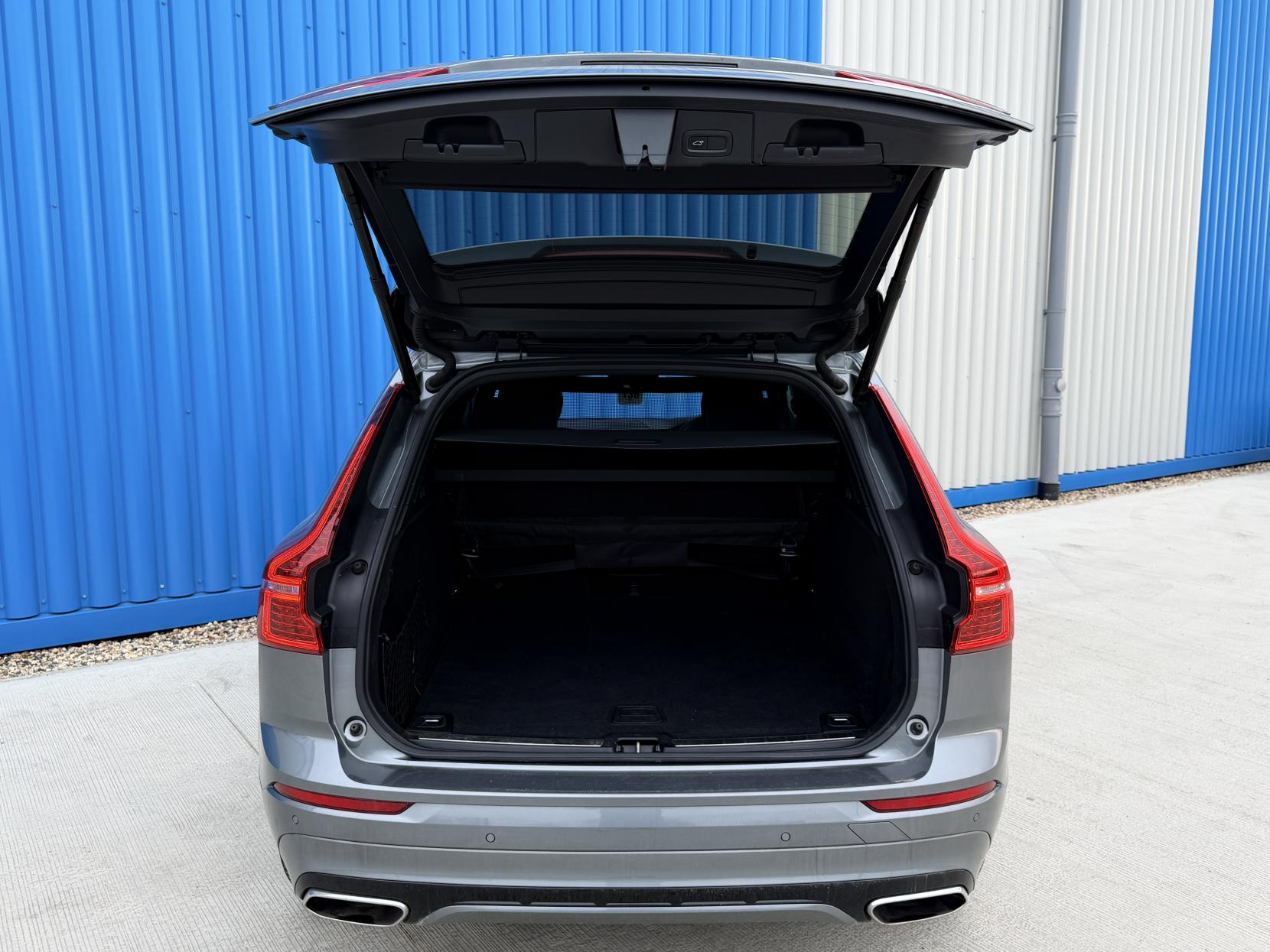 Volvo XC60 2.0 D4 R-Design SUV 5dr Diesel Auto AWD Euro 6 (s/s) (190 ps)