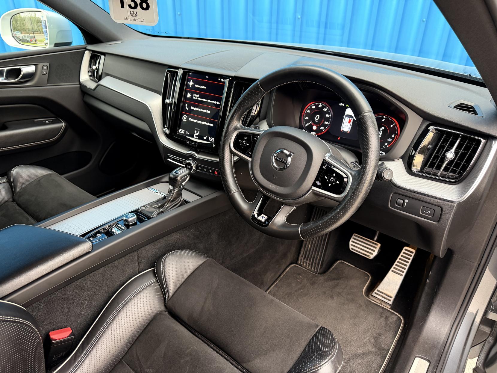 Volvo XC60 2.0 D4 R-Design SUV 5dr Diesel Auto AWD Euro 6 (s/s) (190 ps)