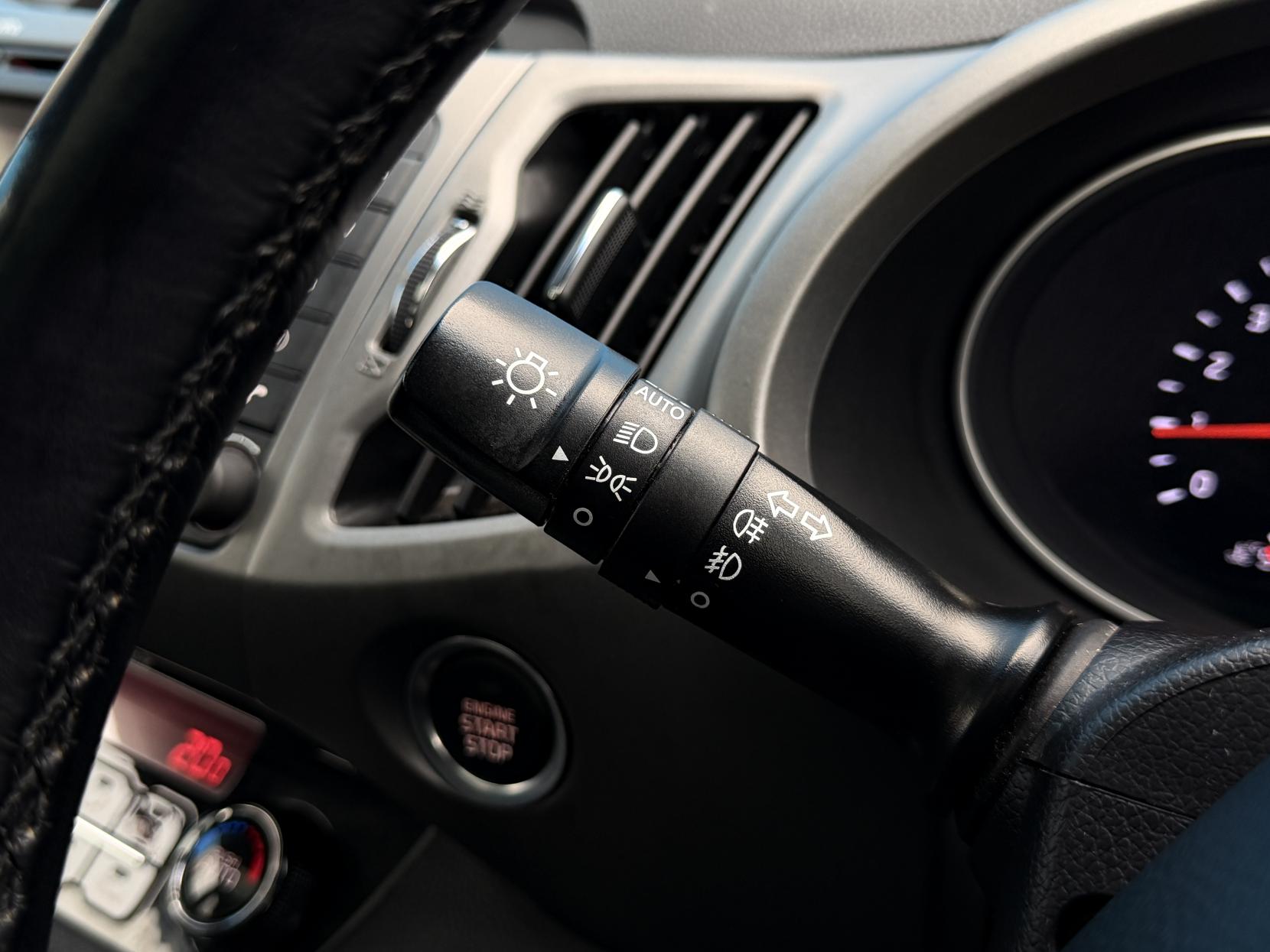 Kia Sportage 1.7 CRDi EcoDynamics 4 SUV 5dr Diesel Manual 2WD Euro 5 (s/s) (114 bhp)