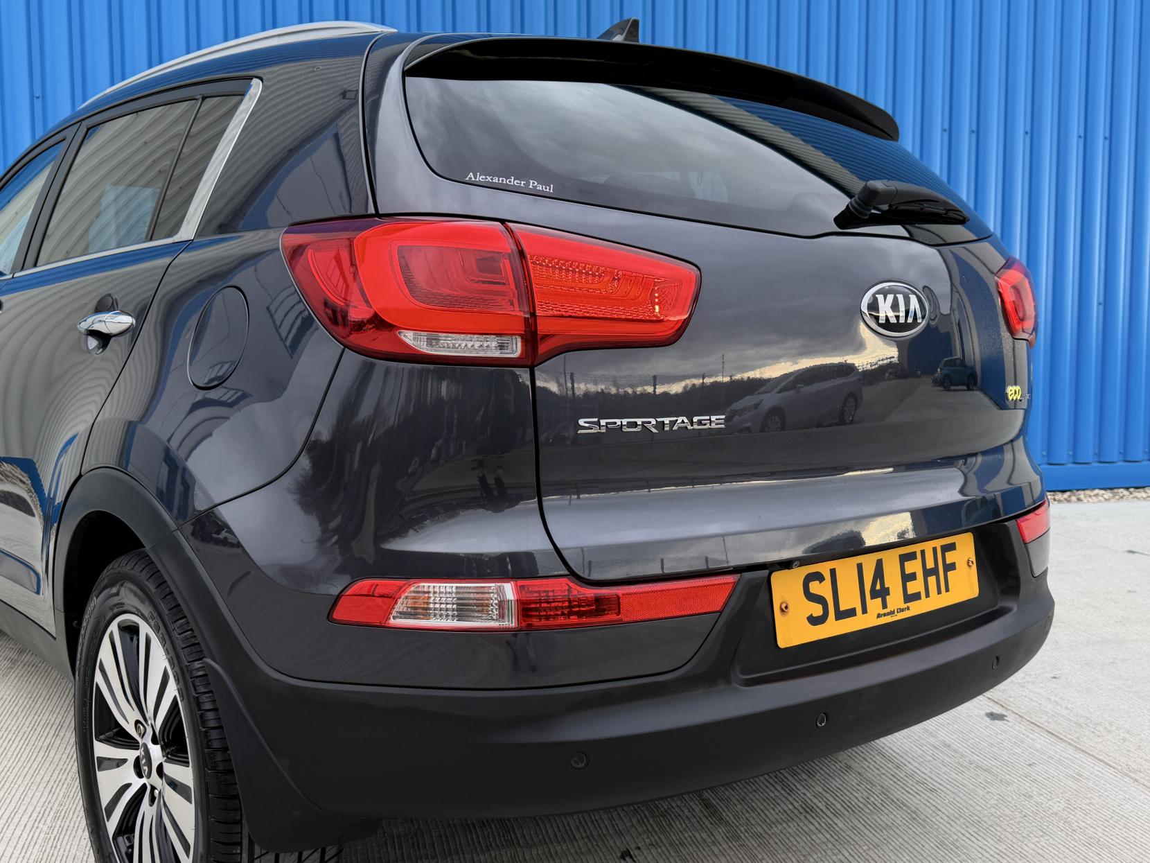 Kia Sportage 1.7 CRDi EcoDynamics 4 SUV 5dr Diesel Manual 2WD Euro 5 (s/s) (114 bhp)