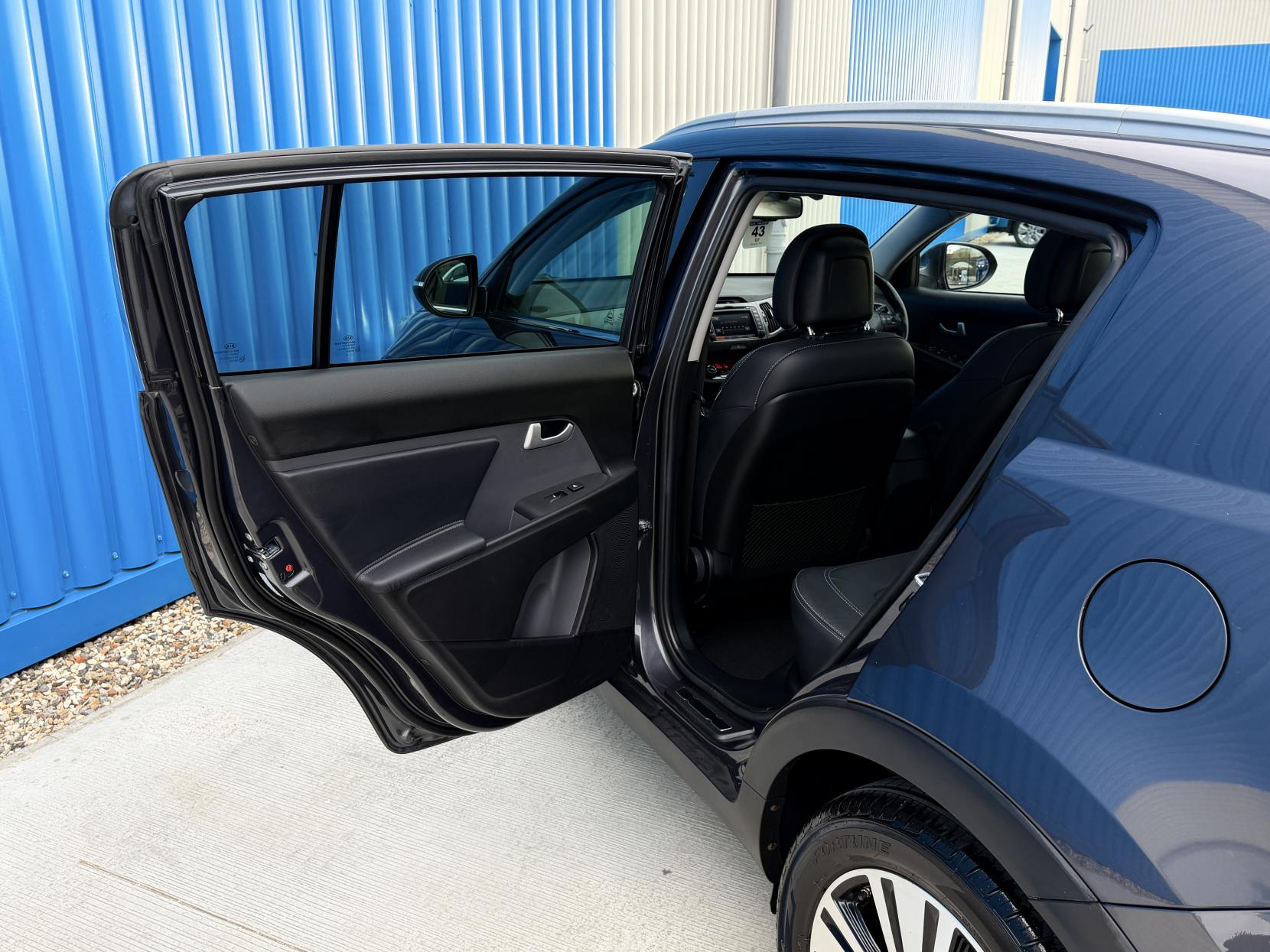 Kia Sportage 1.7 CRDi EcoDynamics 4 SUV 5dr Diesel Manual 2WD Euro 5 (s/s) (114 bhp)