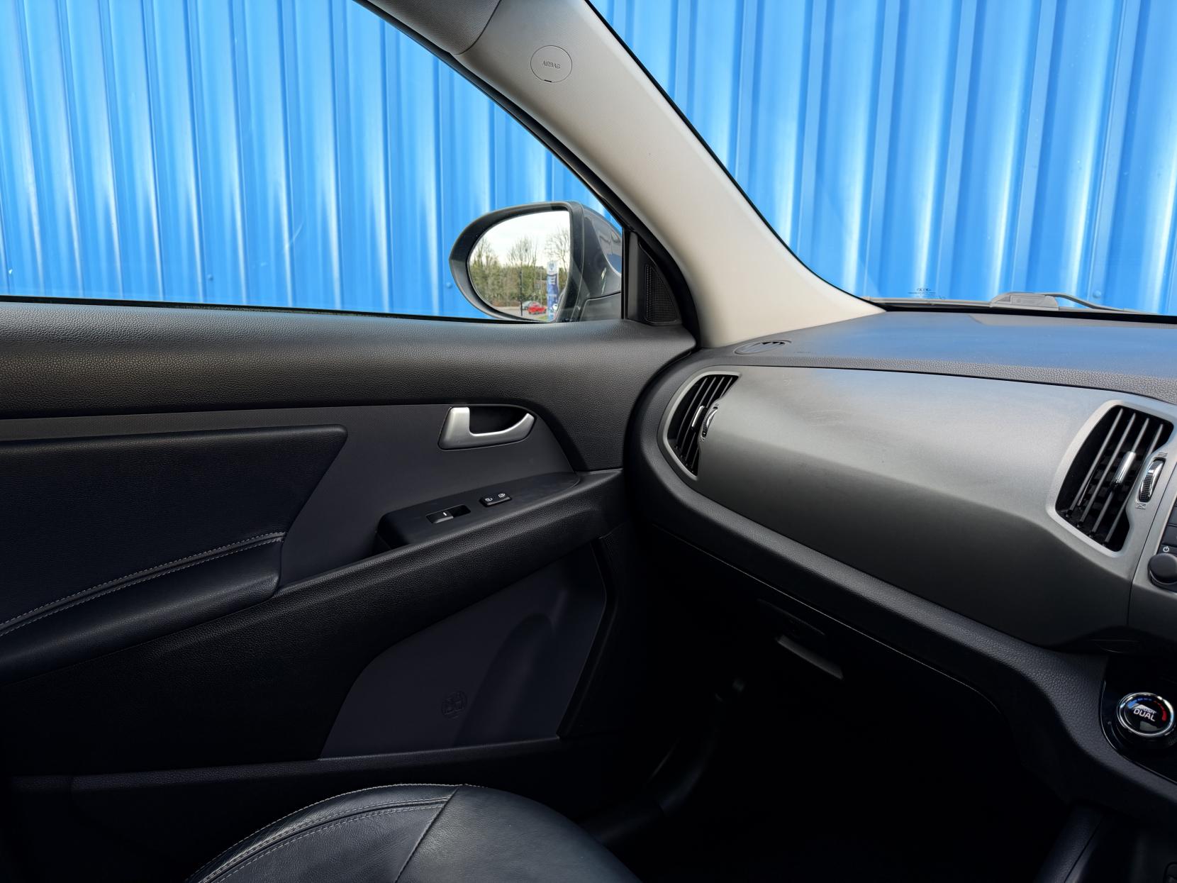 Kia Sportage 1.7 CRDi EcoDynamics 4 SUV 5dr Diesel Manual 2WD Euro 5 (s/s) (114 bhp)