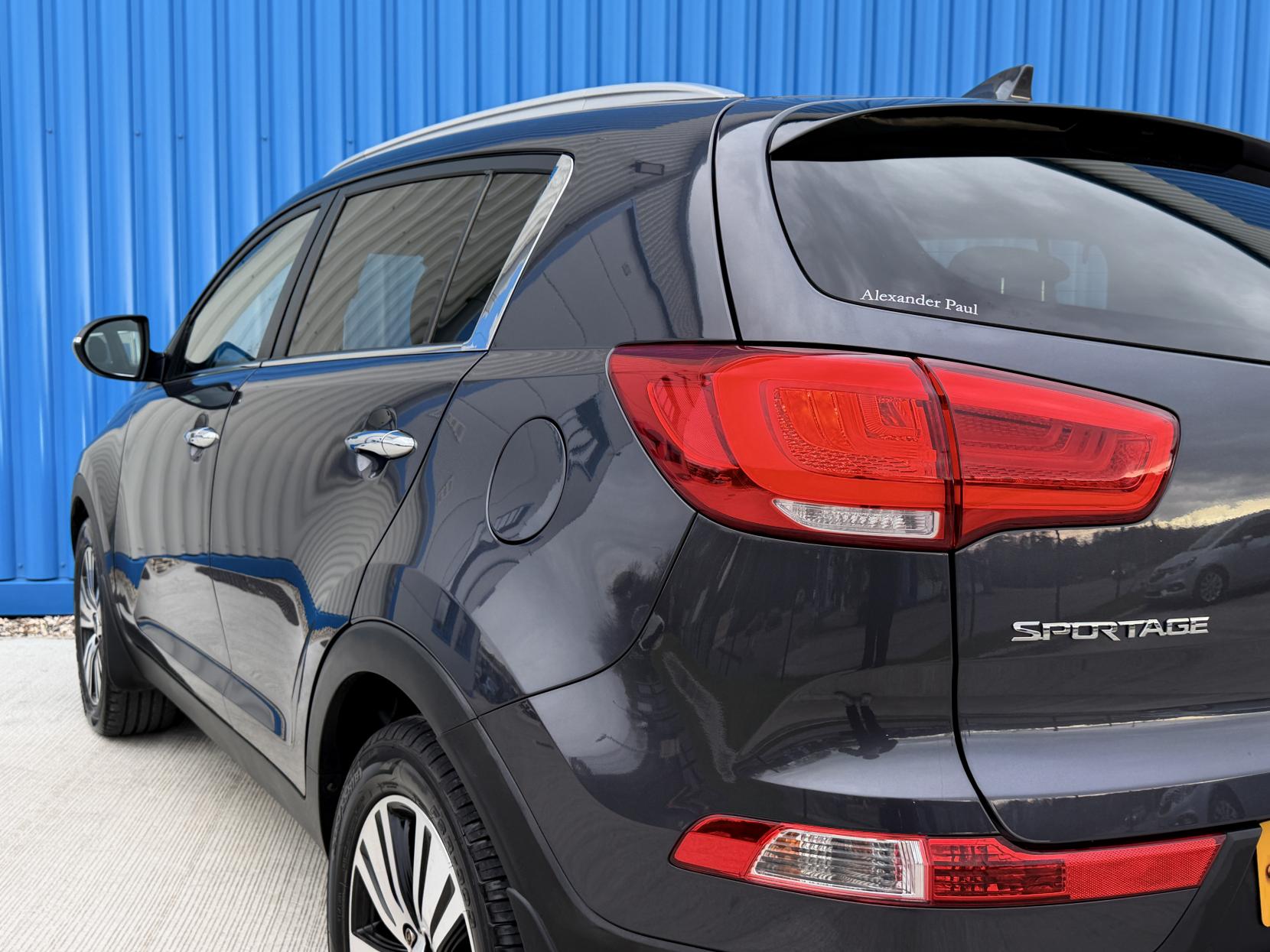 Kia Sportage 1.7 CRDi EcoDynamics 4 SUV 5dr Diesel Manual 2WD Euro 5 (s/s) (114 bhp)