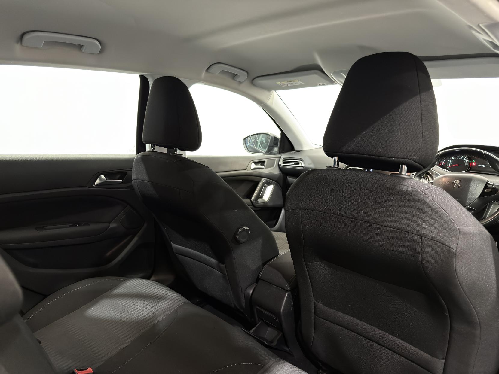 Peugeot 308 1.6 HDi Active Hatchback 5dr Diesel Manual Euro 5 (92 ps)