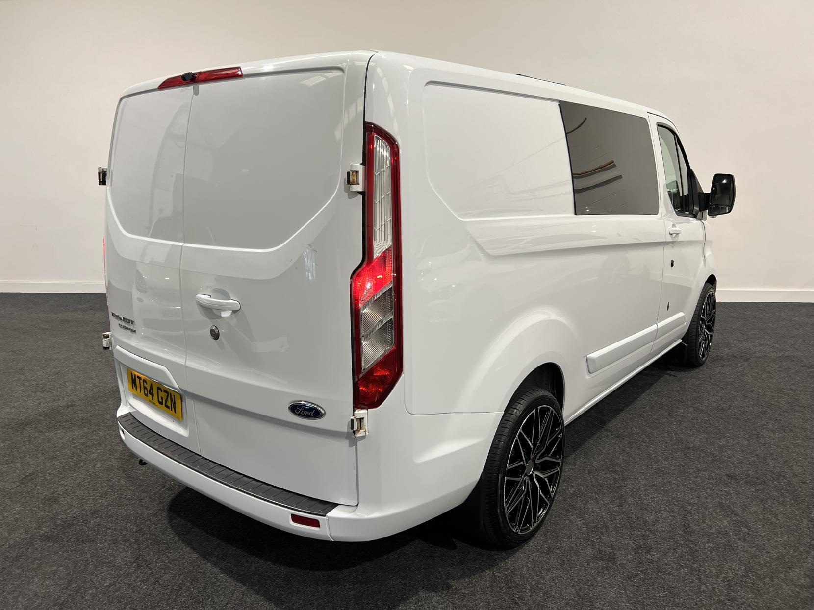 Ford Transit Custom 2.2 TDCi 270 ECOnetic Panel Van 5dr Diesel Manual L1 H1 (162 g/km, 98 bhp)