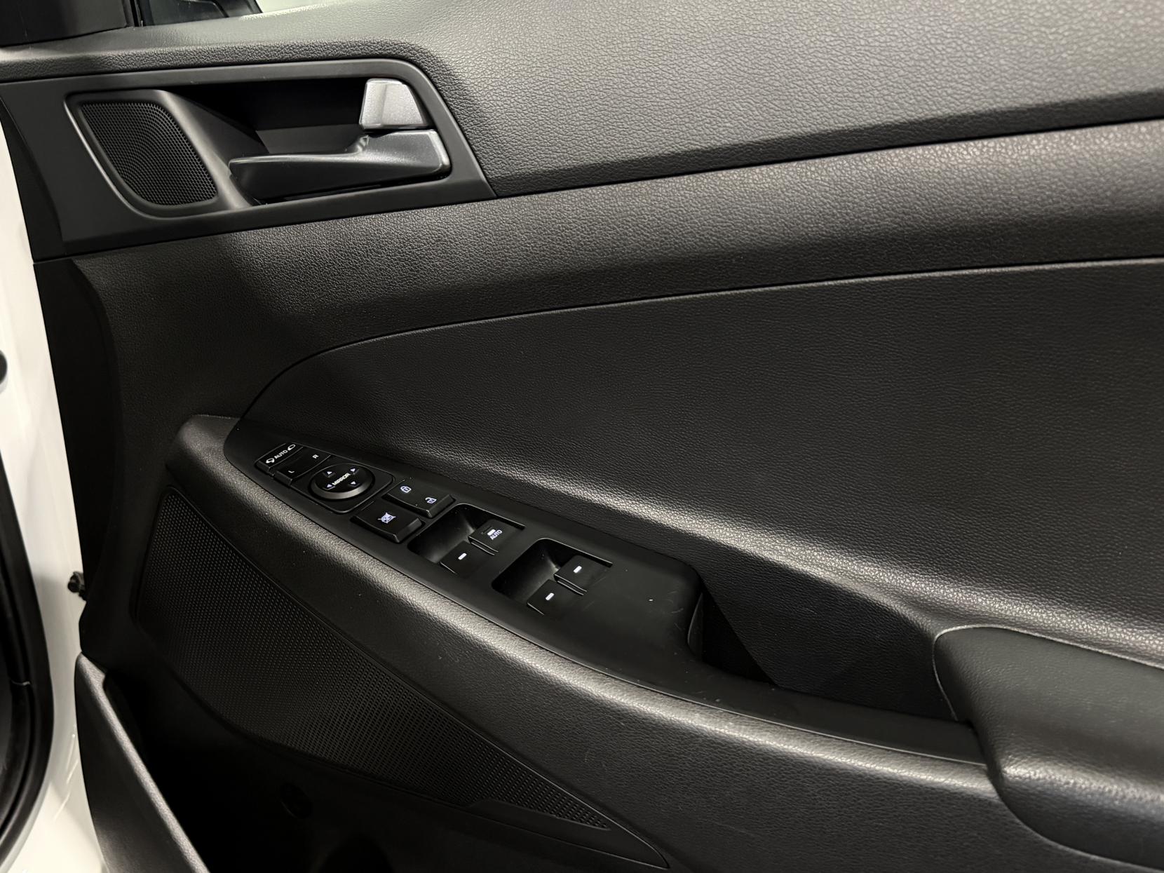 Hyundai TUCSON 1.7 CRDi Blue Drive GO! SE SUV 5dr Diesel DCT Euro 6 (s/s) (141 ps)