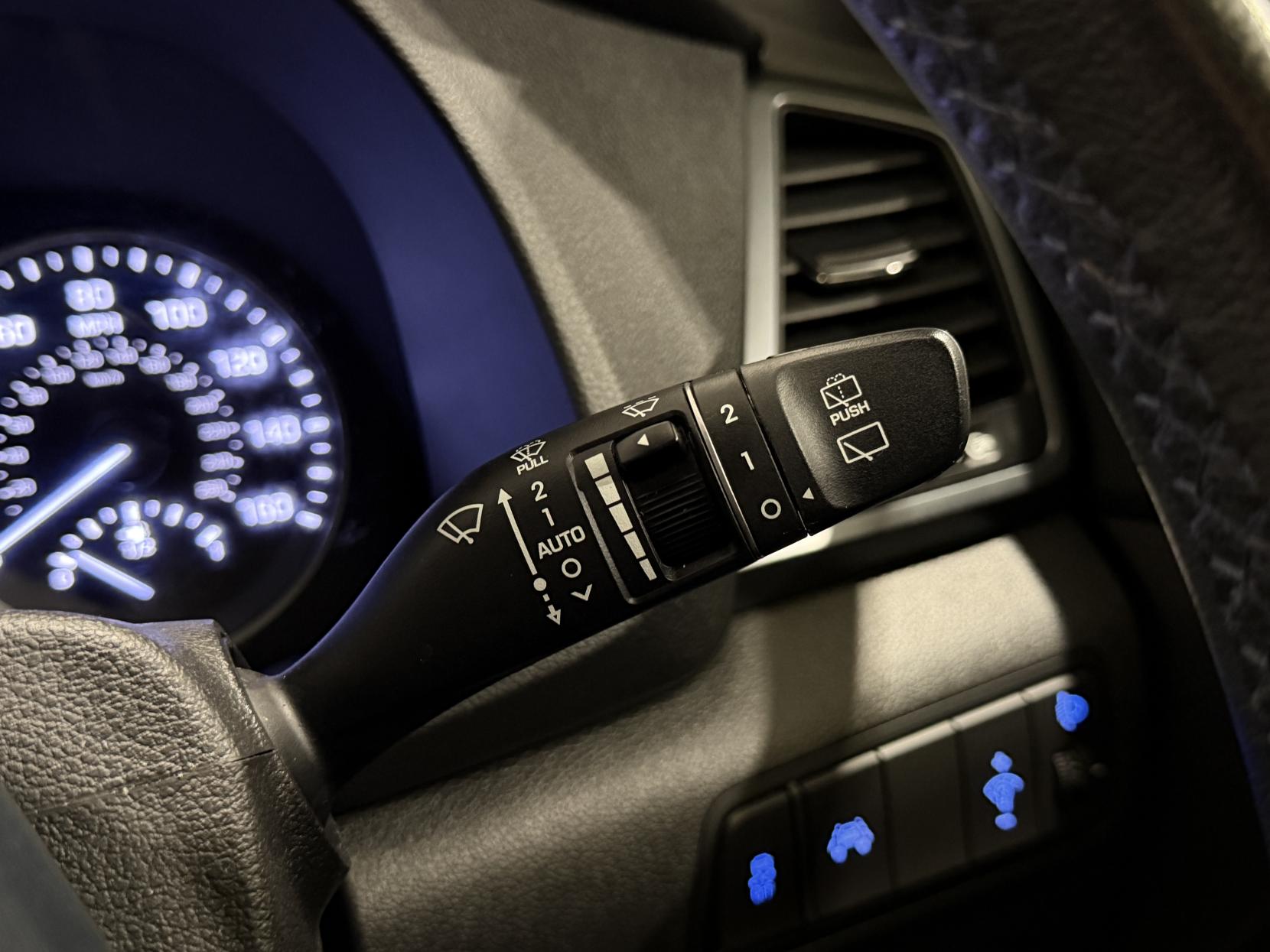 Hyundai TUCSON 1.7 CRDi Blue Drive GO! SE SUV 5dr Diesel DCT Euro 6 (s/s) (141 ps)