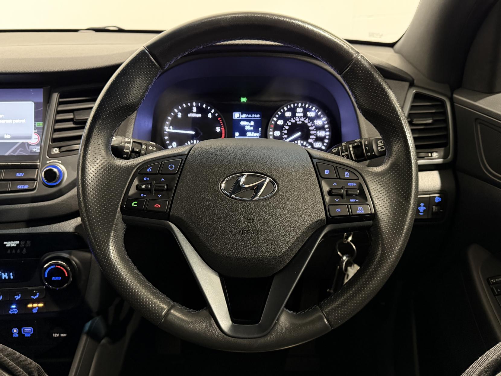 Hyundai TUCSON 1.7 CRDi Blue Drive GO! SE SUV 5dr Diesel DCT Euro 6 (s/s) (141 ps)