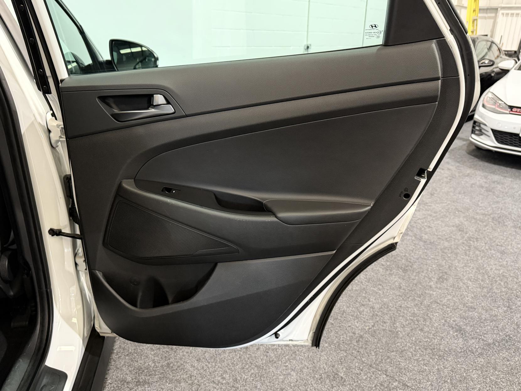 Hyundai TUCSON 1.7 CRDi Blue Drive GO! SE SUV 5dr Diesel DCT Euro 6 (s/s) (141 ps)