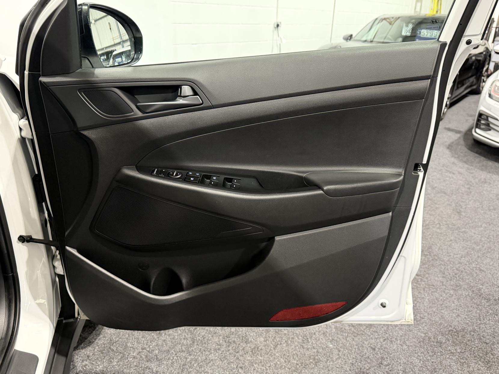 Hyundai TUCSON 1.7 CRDi Blue Drive GO! SE SUV 5dr Diesel DCT Euro 6 (s/s) (141 ps)