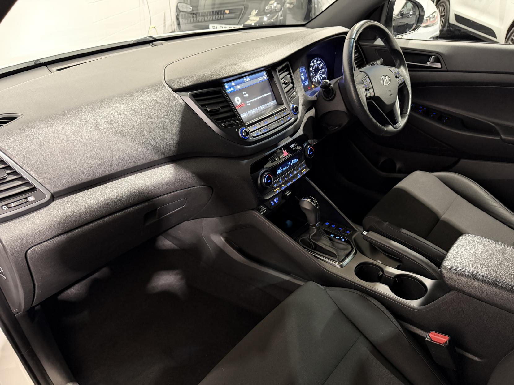 Hyundai TUCSON 1.7 CRDi Blue Drive GO! SE SUV 5dr Diesel DCT Euro 6 (s/s) (141 ps)