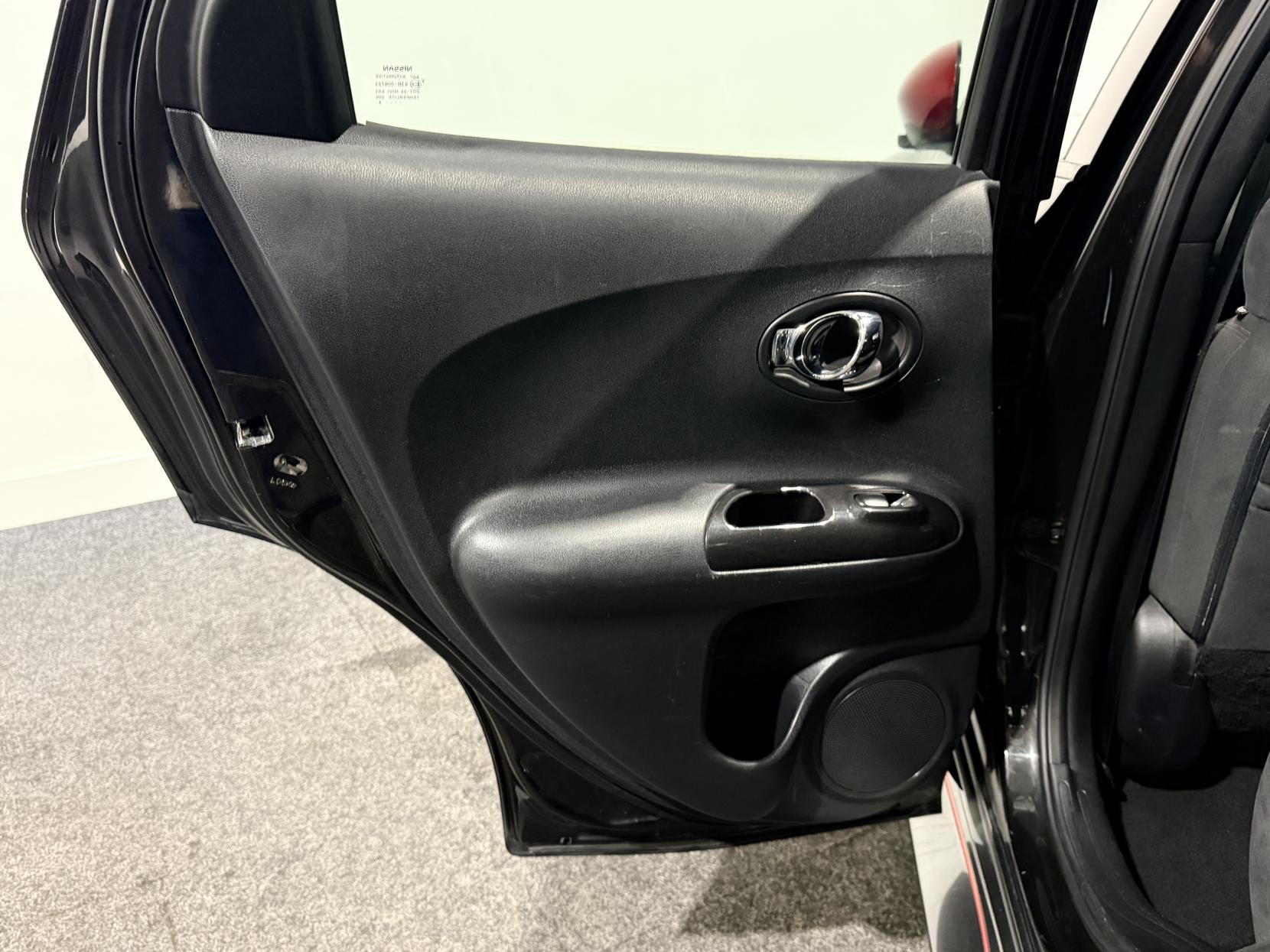 Nissan Juke 1.6 DIG-T Nismo SUV 5dr Petrol Manual Euro 5 (200 ps)