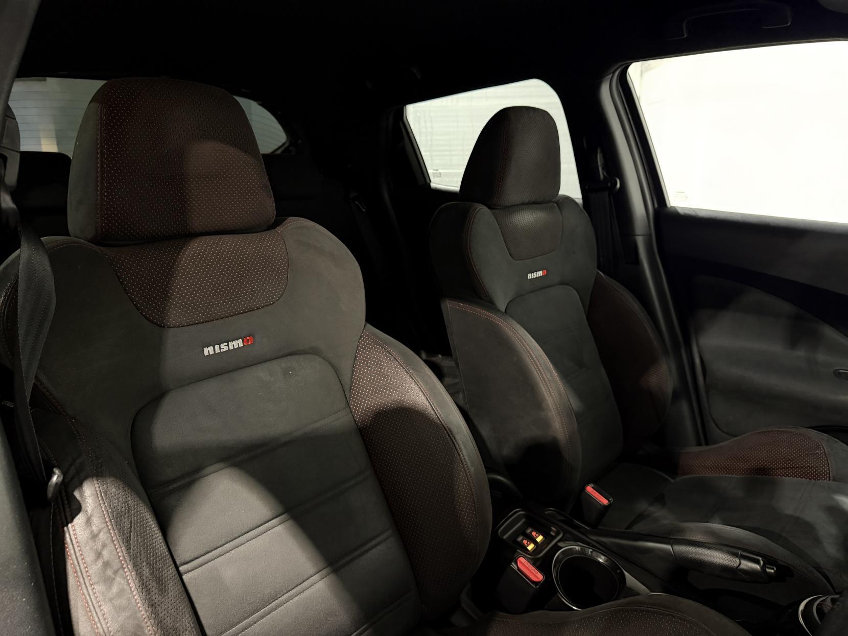 Nissan Juke 1.6 DIG-T Nismo SUV 5dr Petrol Manual Euro 5 (200 ps)