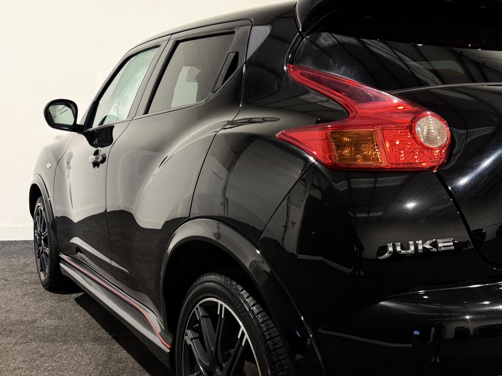 Nissan Juke 1.6 DIG-T Nismo SUV 5dr Petrol Manual Euro 5 (200 ps)