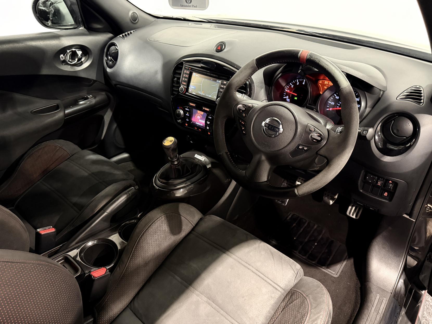 Nissan Juke 1.6 DIG-T Nismo SUV 5dr Petrol Manual Euro 5 (200 ps)