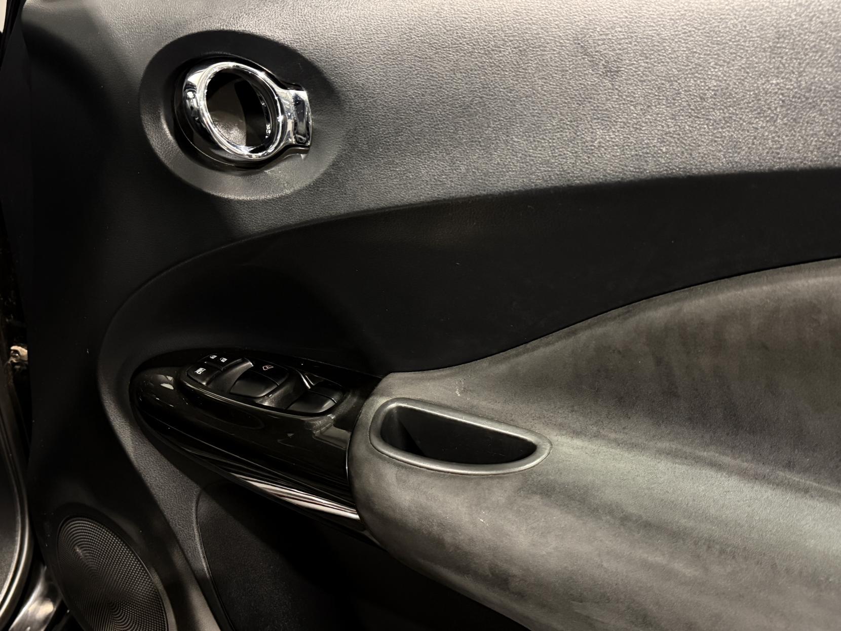 Nissan Juke 1.6 DIG-T Nismo SUV 5dr Petrol Manual Euro 5 (200 ps)