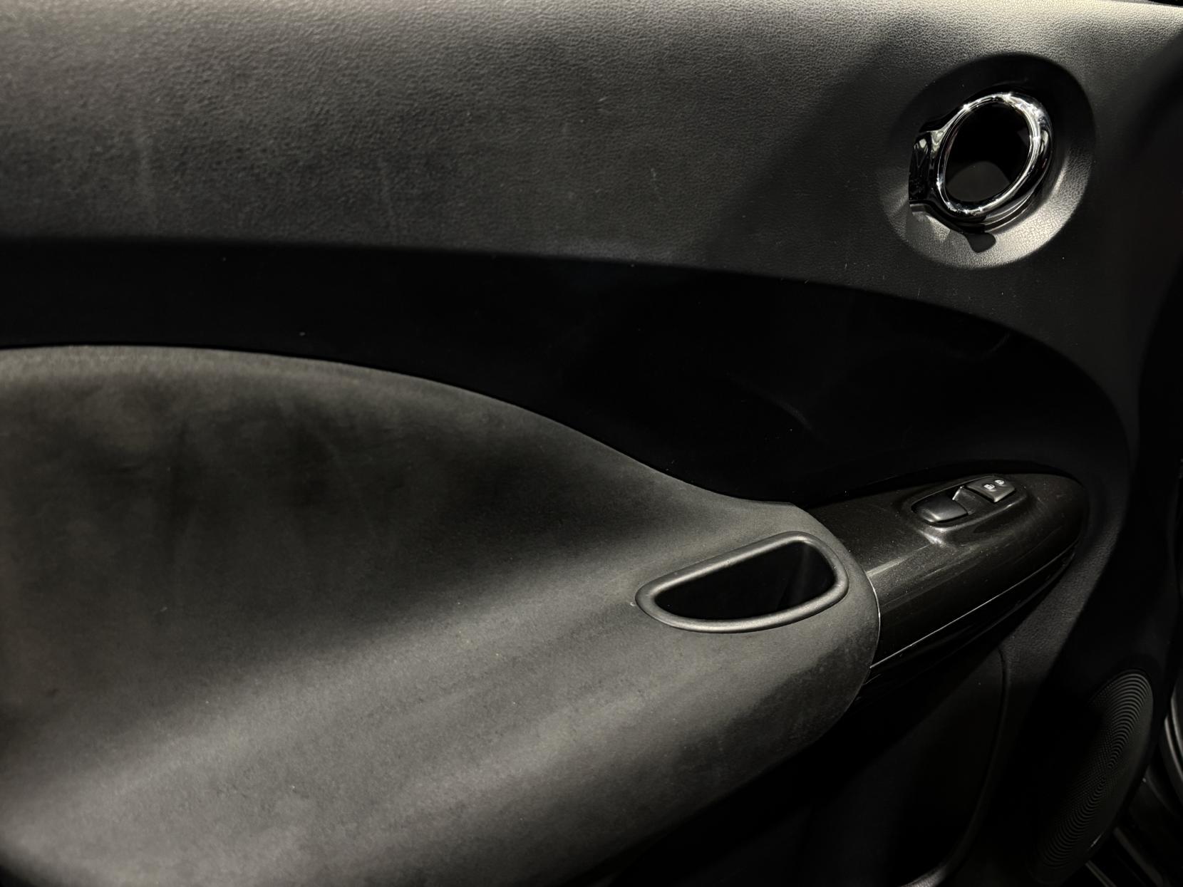 Nissan Juke 1.6 DIG-T Nismo SUV 5dr Petrol Manual Euro 5 (200 ps)