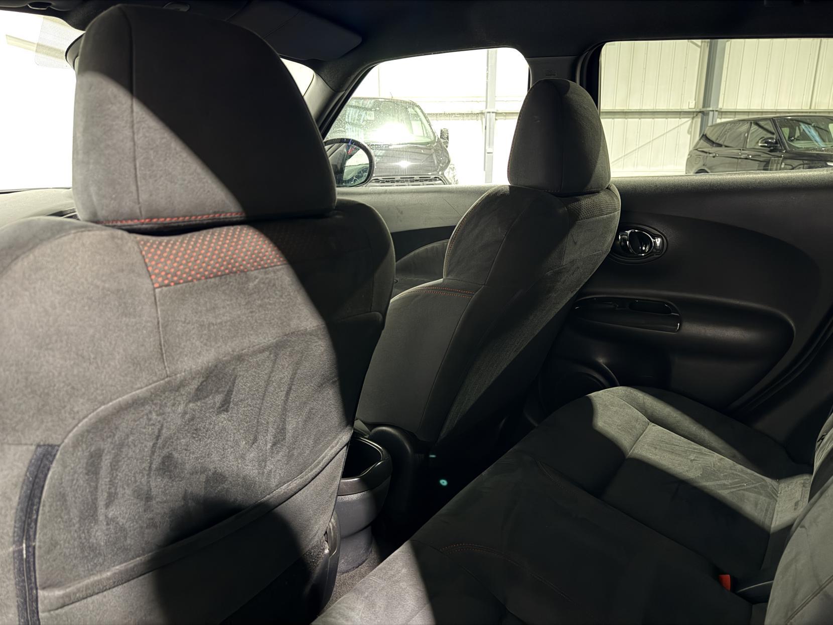 Nissan Juke 1.6 DIG-T Nismo SUV 5dr Petrol Manual Euro 5 (200 ps)