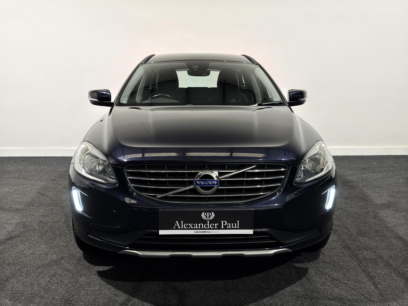 Volvo XC60 2.4 D5 SE Nav SUV 5dr Diesel Manual AWD Euro 6 (s/s) (220 ps)