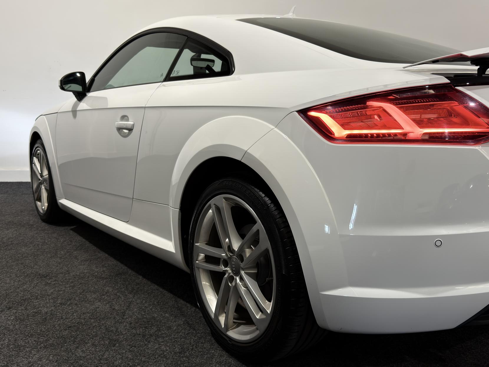 Audi TT 2.0 TDI ultra Sport Coupe 3dr Diesel Manual Euro 6 (s/s) (184 ps)