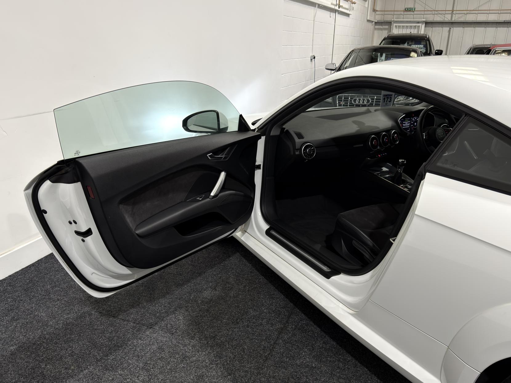 Audi TT 2.0 TDI ultra Sport Coupe 3dr Diesel Manual Euro 6 (s/s) (184 ps)