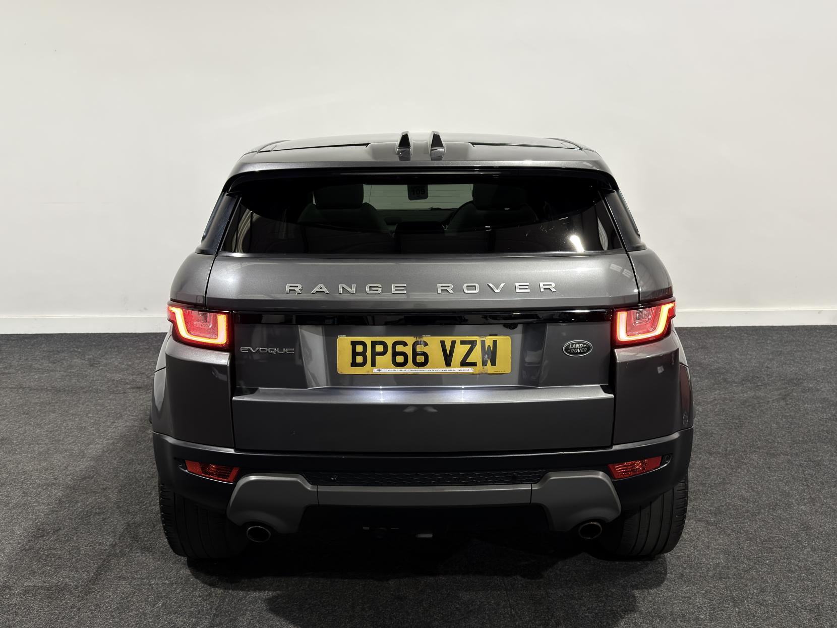 Land Rover Range Rover Evoque 2.0 TD4 SE Tech SUV 5dr Diesel Manual 4WD Euro 6 (s/s) (180 ps)