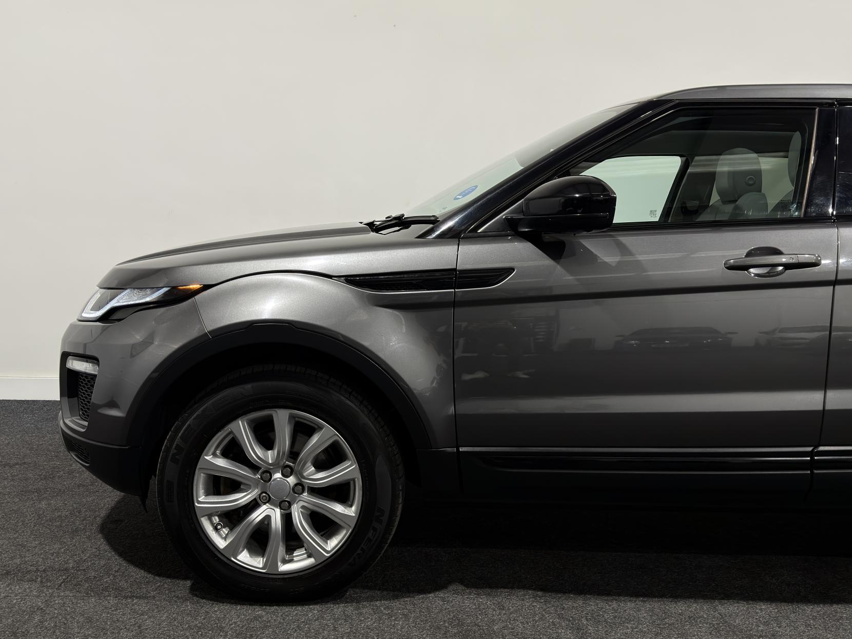 Land Rover Range Rover Evoque 2.0 TD4 SE Tech SUV 5dr Diesel Manual 4WD Euro 6 (s/s) (180 ps)