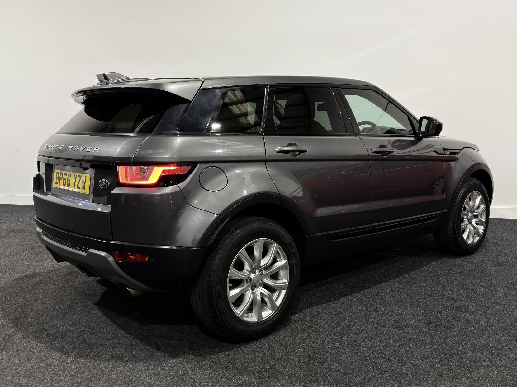 Land Rover Range Rover Evoque 2.0 TD4 SE Tech SUV 5dr Diesel Manual 4WD Euro 6 (s/s) (180 ps)