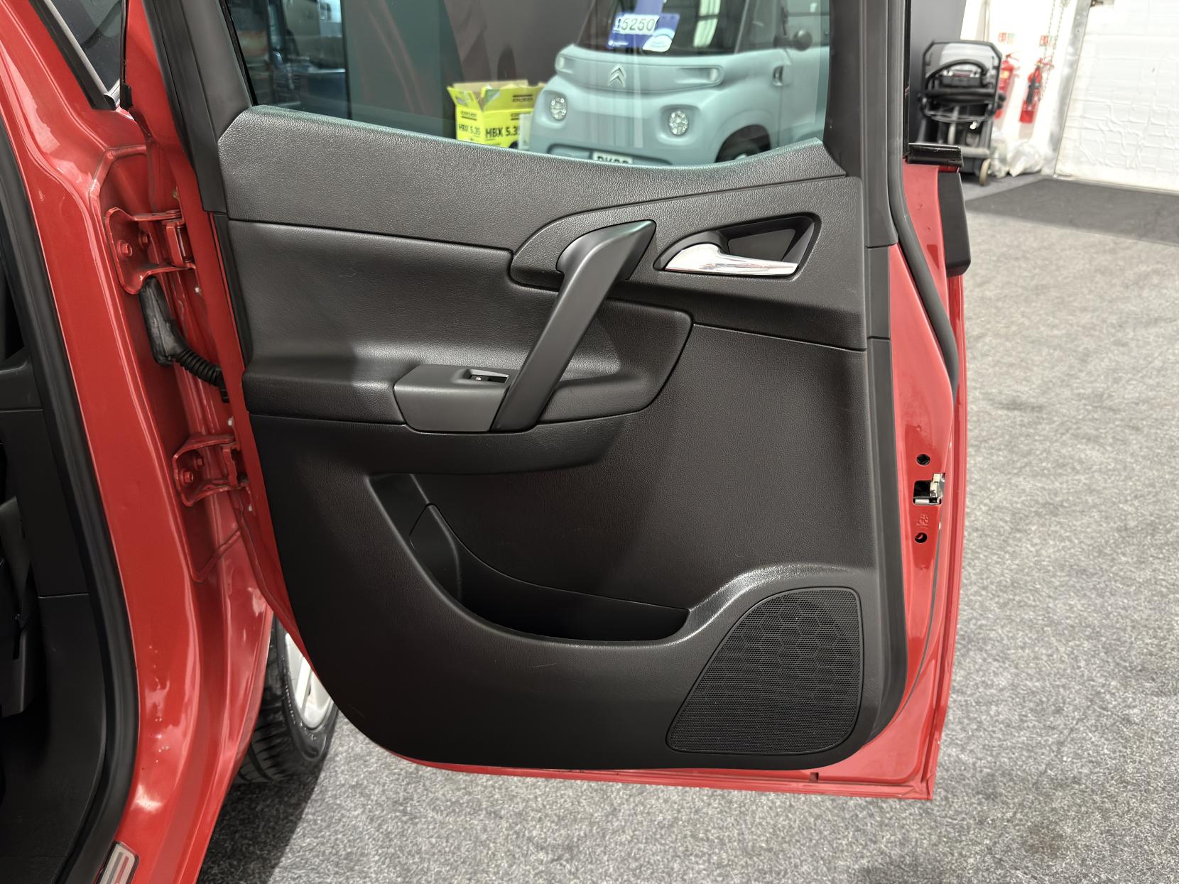 Vauxhall Meriva 1.4i SE MPV 5dr Petrol Manual Euro 6 (100 ps)
