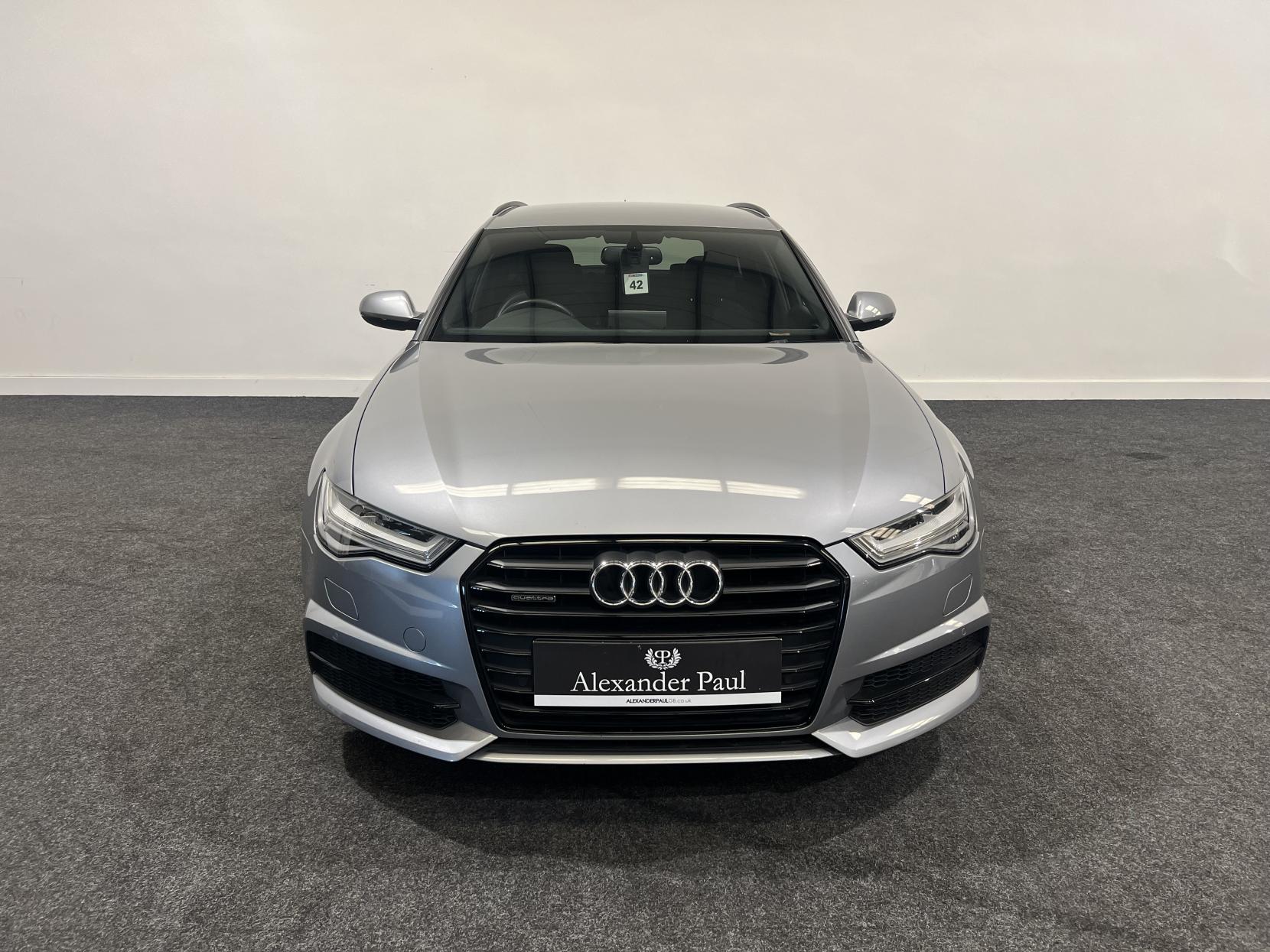 Audi A6 Avant 3.0 TDI V6 Black Edition Estate 5dr Diesel S Tronic quattro Euro 6 (s/s) (218 ps)